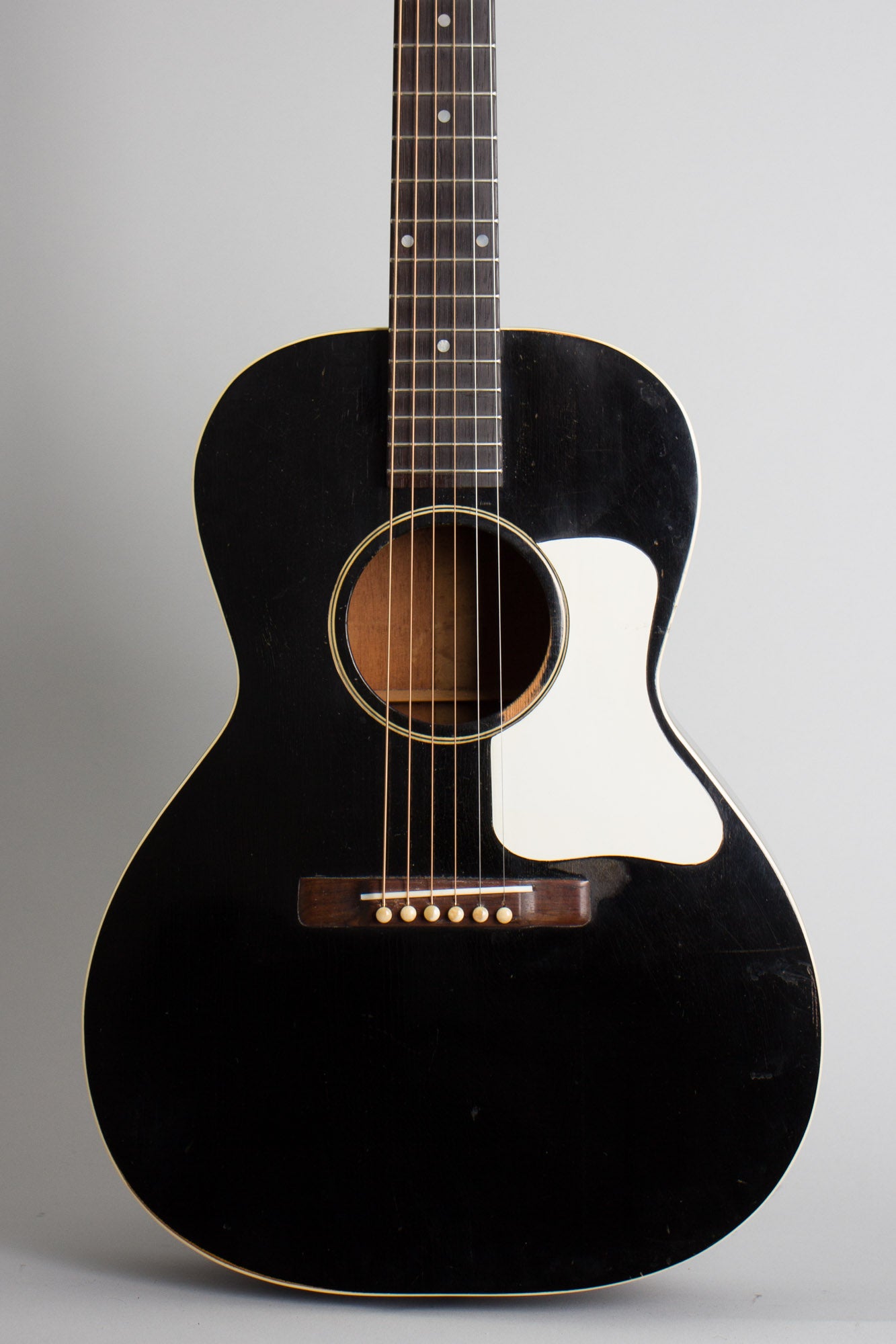 Gibson L-00 Flat Top Acoustic Guitar (1933)