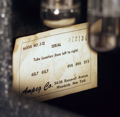 Ampeg Jet J-12 Tube Guitar Amplifier (1961)