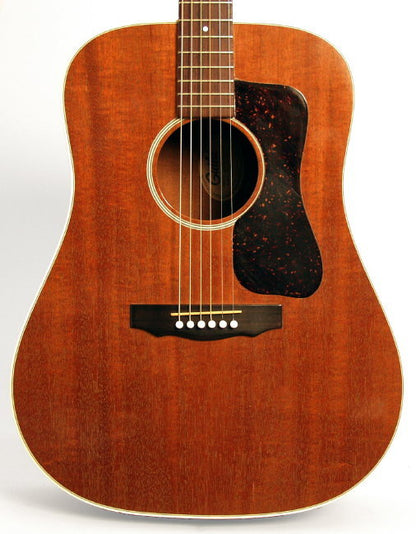 Guild D17-M Flat Top Acoustic Guitar (1984)