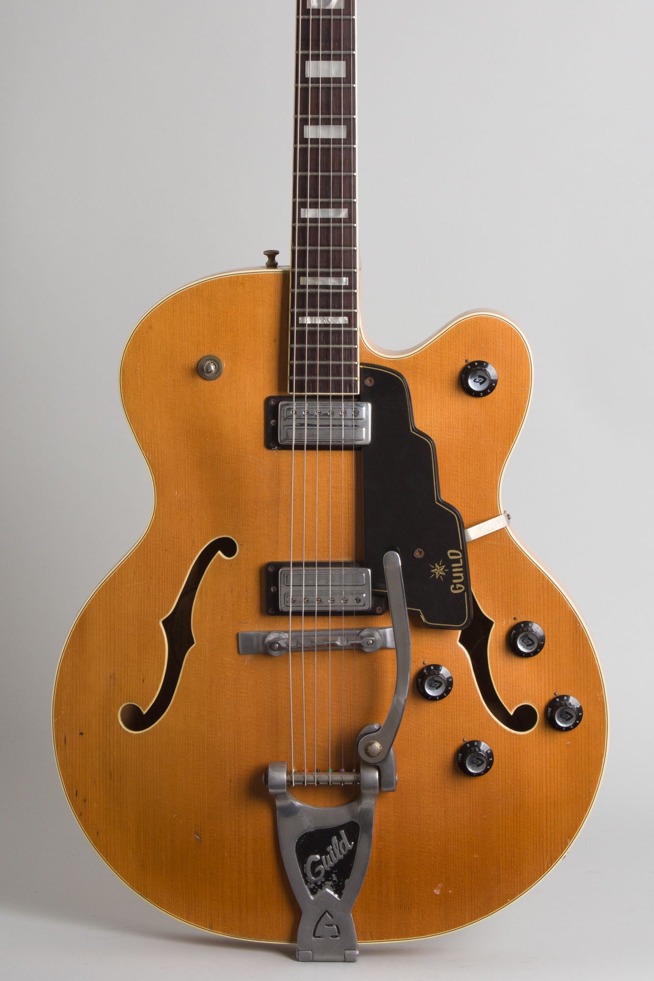 Guild Duane Eddy DE-400 B Thinline Hollow Body Electric Guitar (1967)