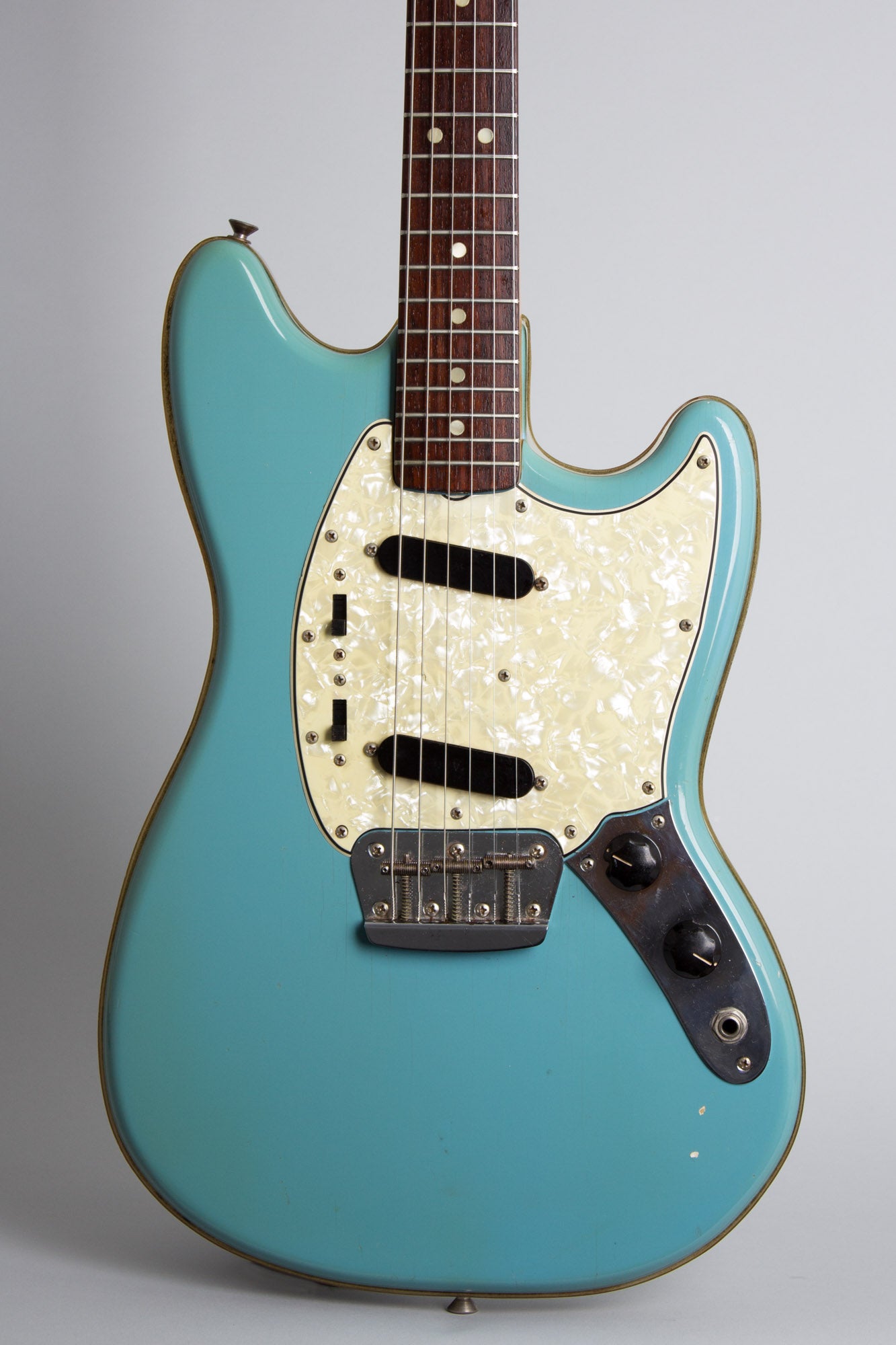 Fender Duo-Sonic II Solid Body Electric Guitar (1966)