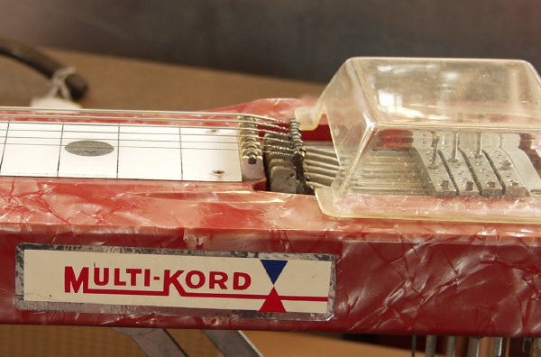 Multi-Kord Six-String Pedal Steel Electric Guitar
