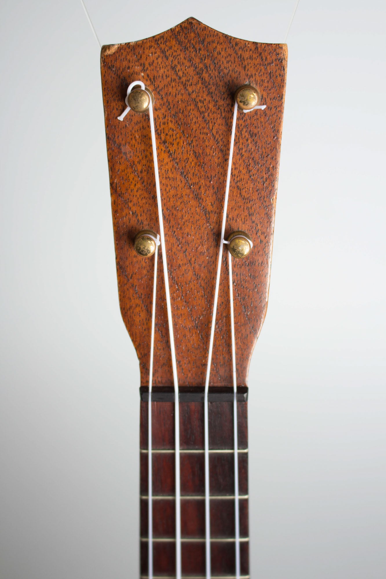 Lyon & Healy Soprano Ukulele (1922)