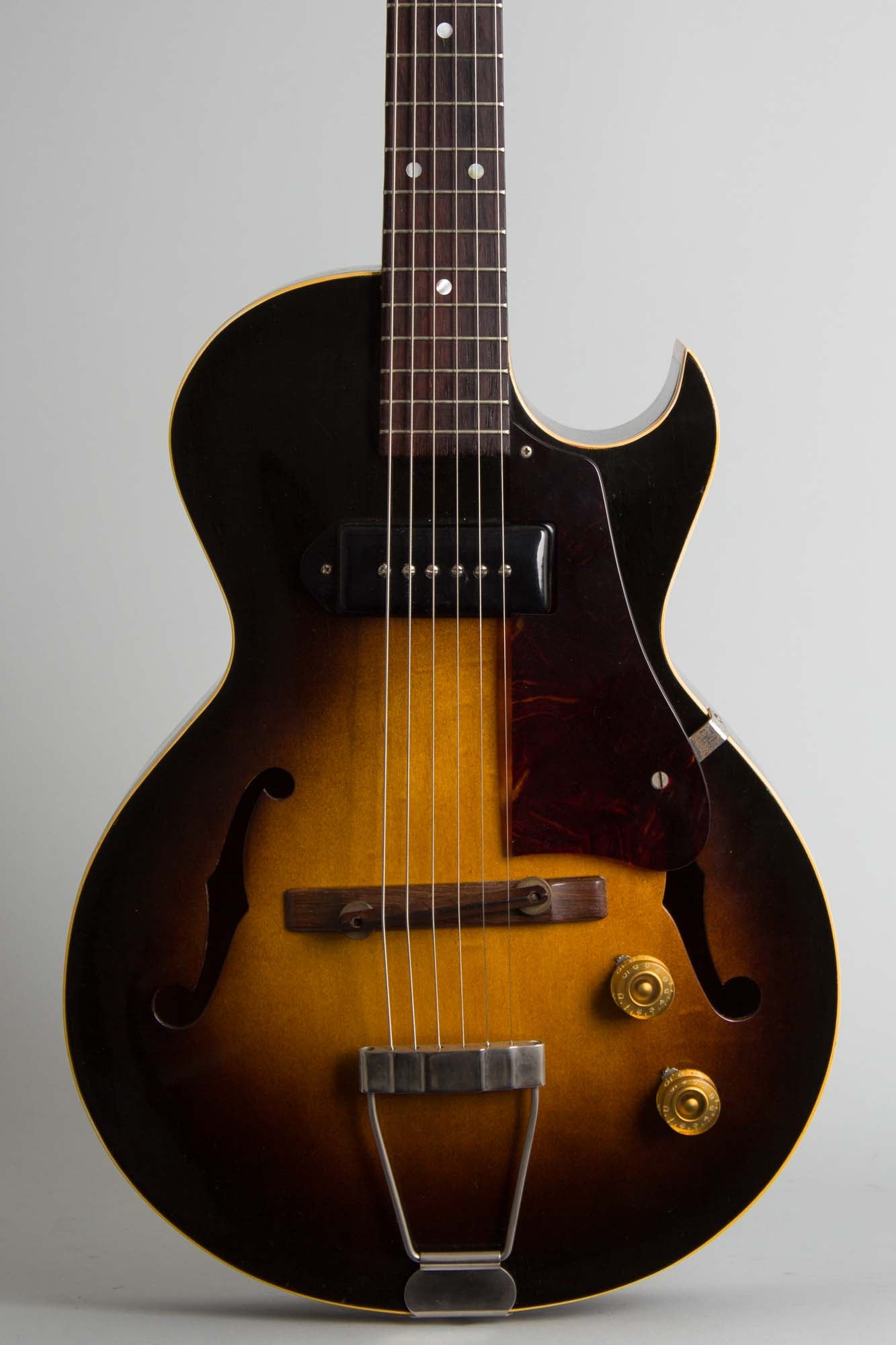 Gibson ES-140 Arch Top Hollow Body Electric Guitar (1953)
