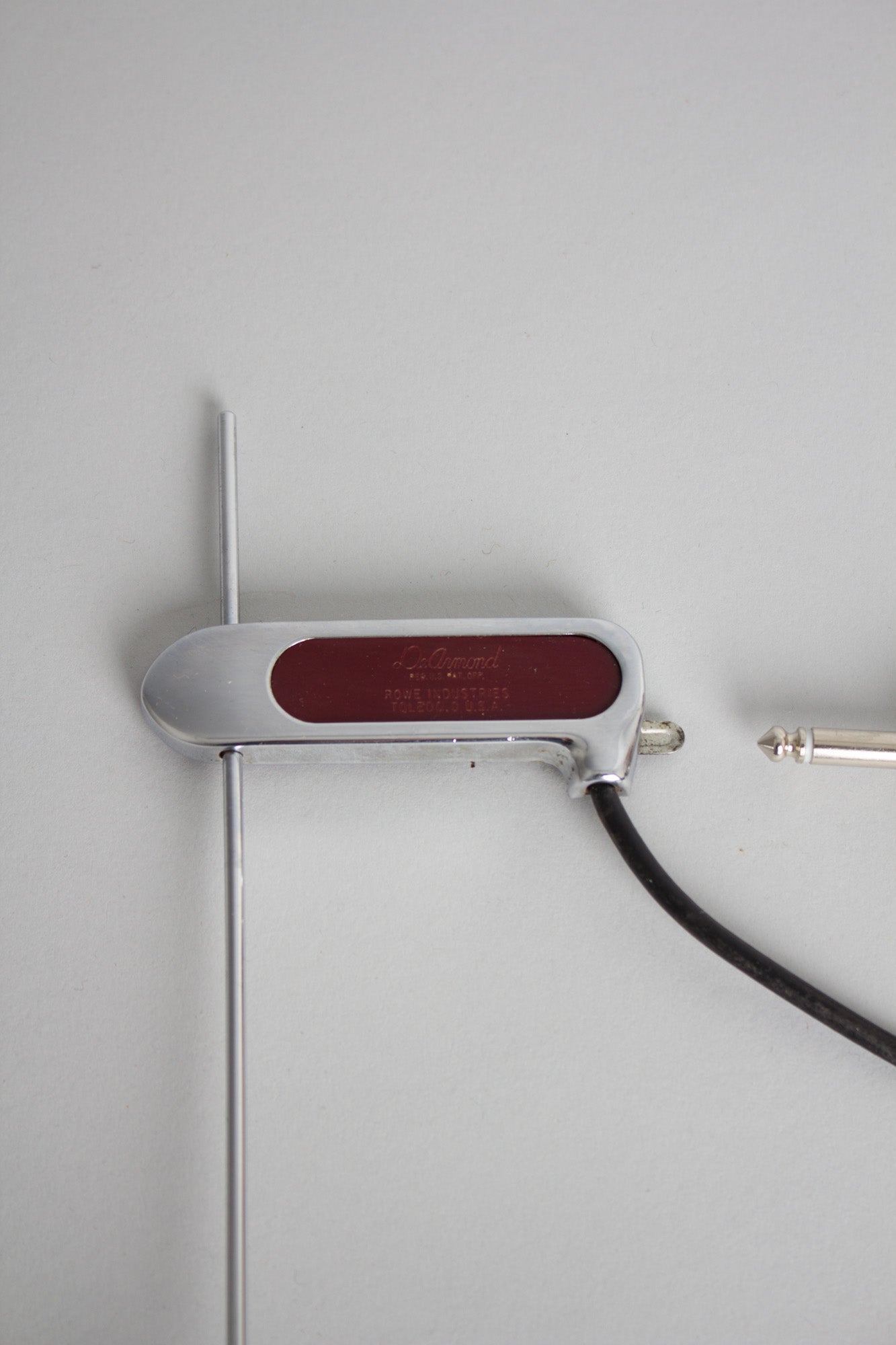 DeArmond Rhythm Chief Archtop Guitar Pickup (1950's)