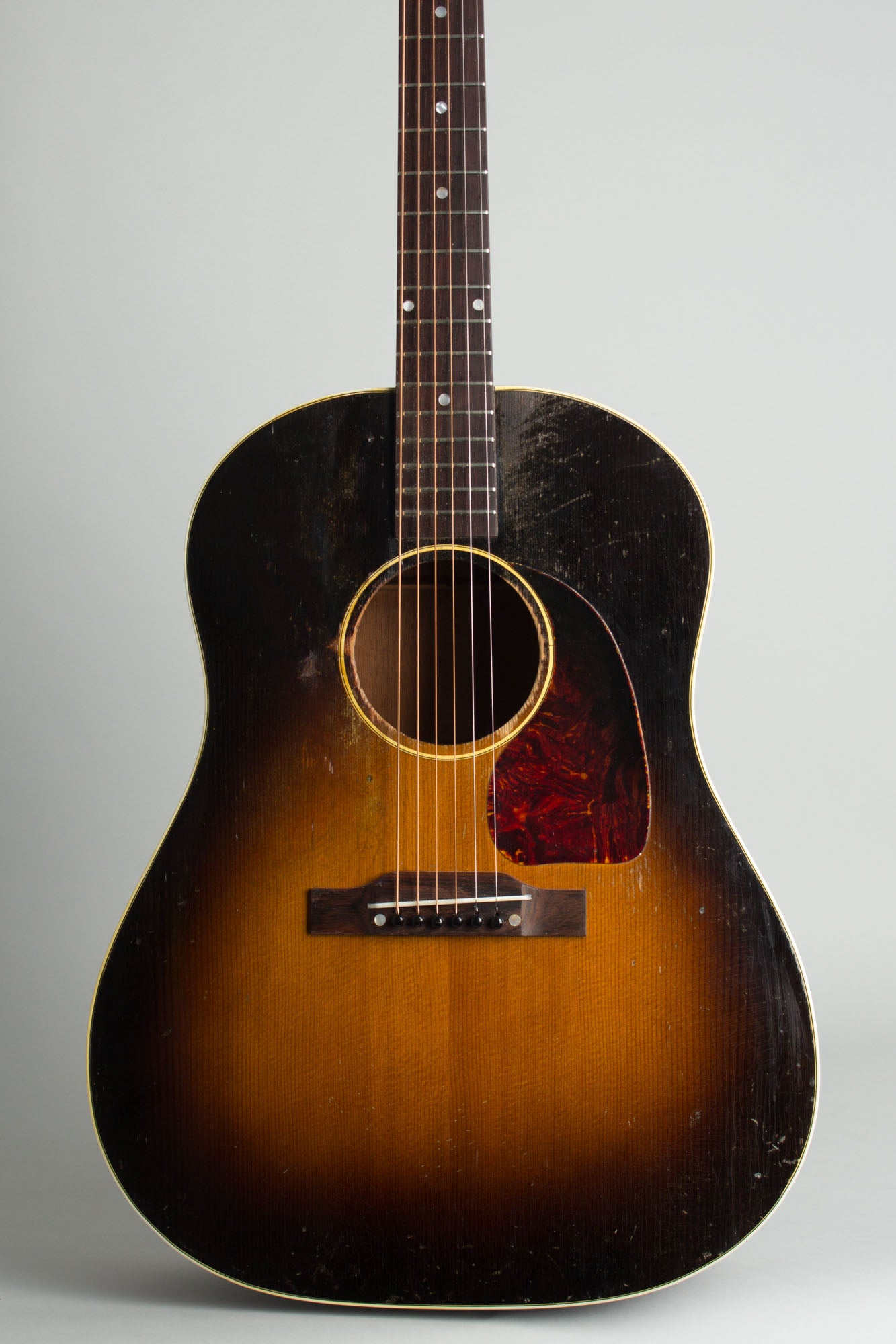 Gibson J-45 Flat Top Acoustic Guitar (1952)