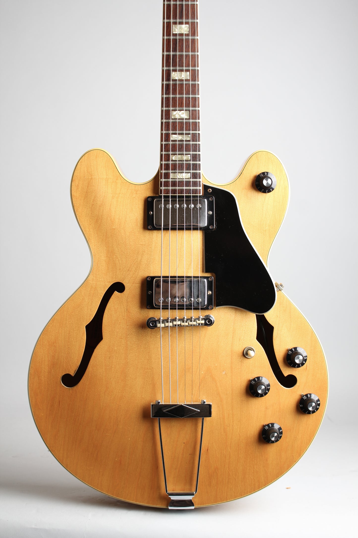 Gibson ES-150DCN Arch Top Semi-Hollow Body Electric Guitar (1970)