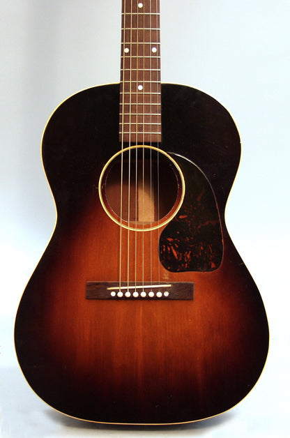 Gibson LG-2 Flat Top Acoustic Guitar (1947)