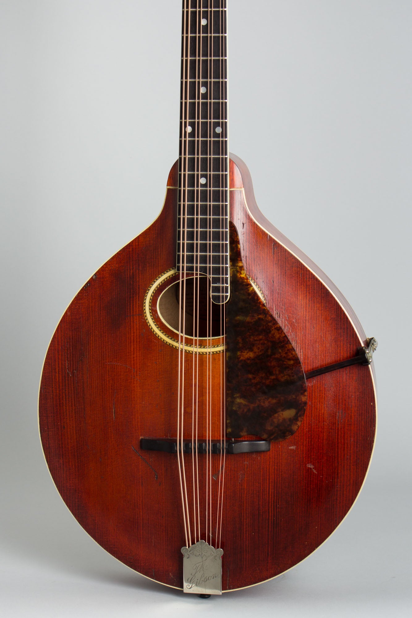 Gibson K-2 Carved Top Mandocello (1914)