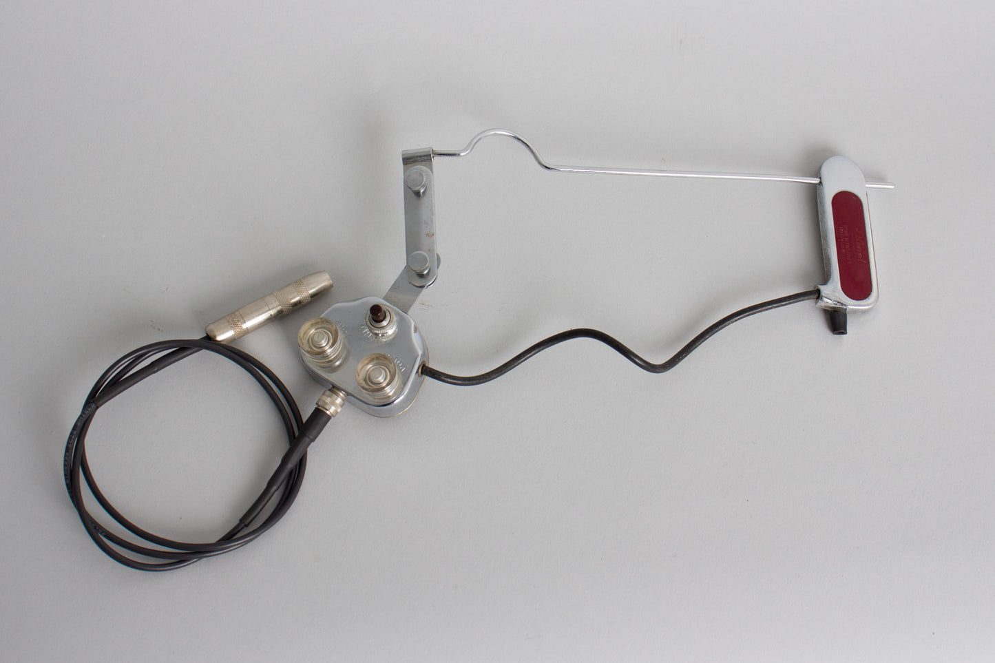 DeArmond Rhythm Chief Model 1000 Archtop Guitar Pickup (1950s)