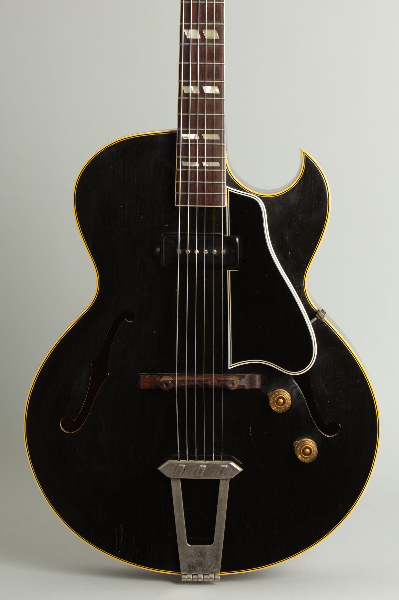 Gibson ES-175 Arch Top Hollow Body Electric Guitar (1952)