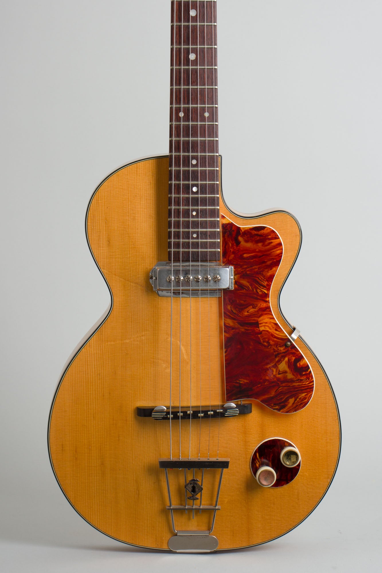 Hofner Model 125 (Club 40) Arch Top Hollow Body Electric Guitar (1955-7)