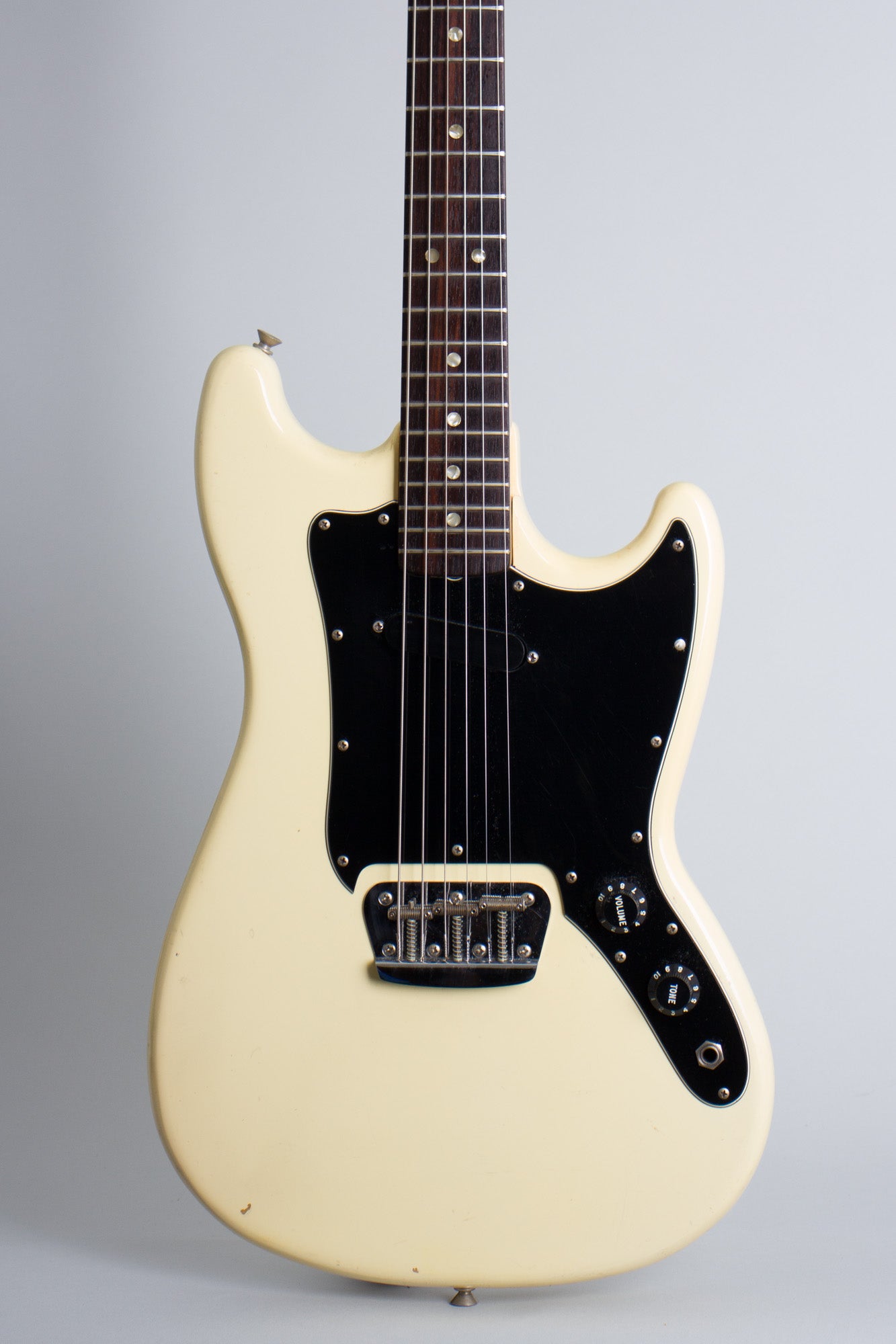 Fender Musicmaster Solid Body Electric Guitar (1978)