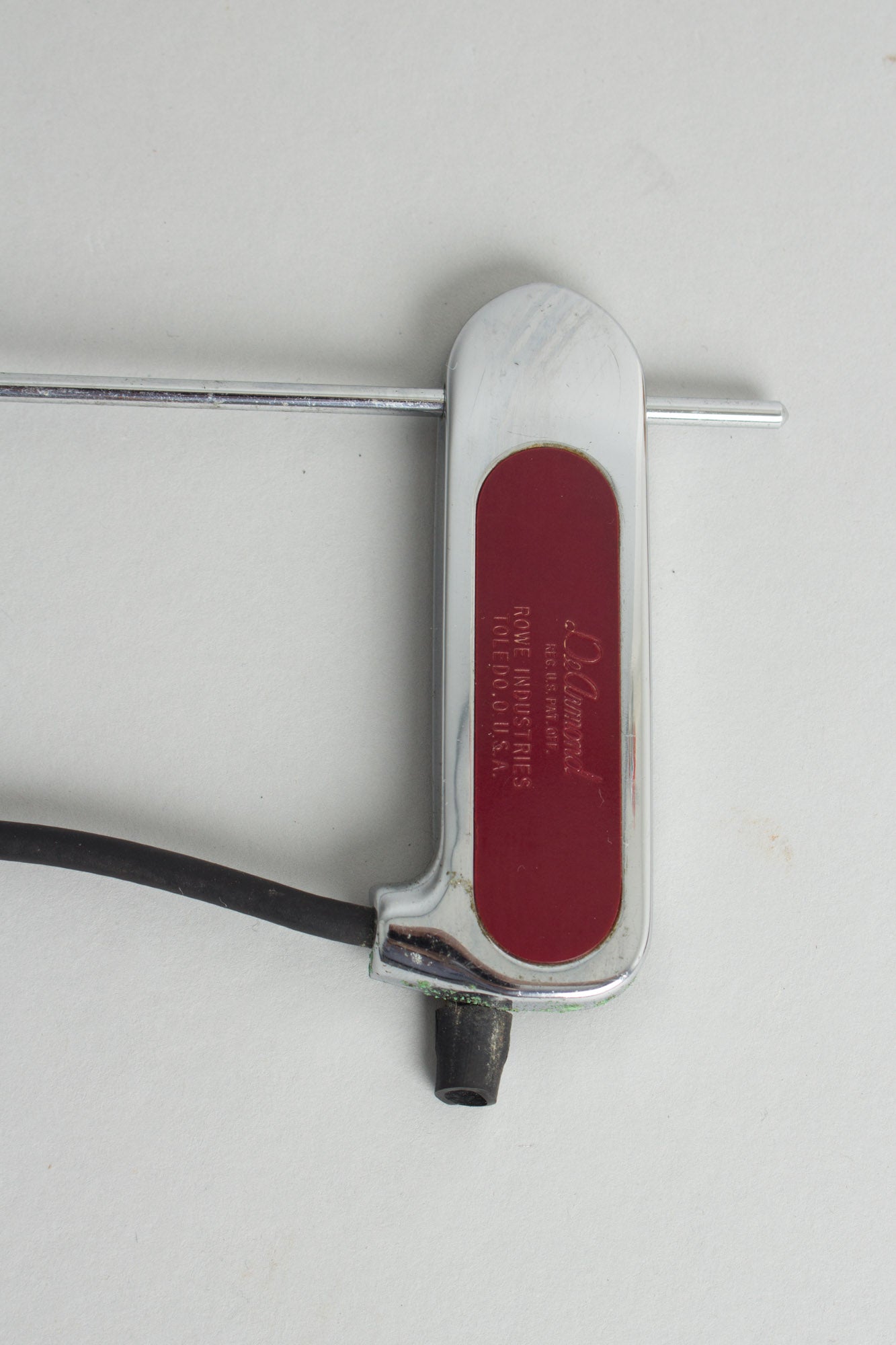 DeArmond Rhythm Chief Archtop Guitar Pickup (1950's)