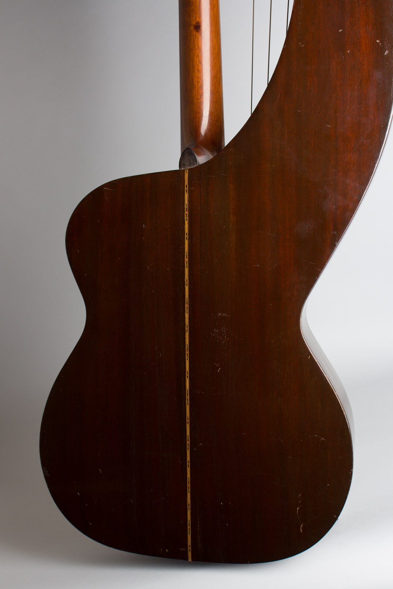 Larson Brothers Dyer Symphony Style 5 Harp Guitar (1907)