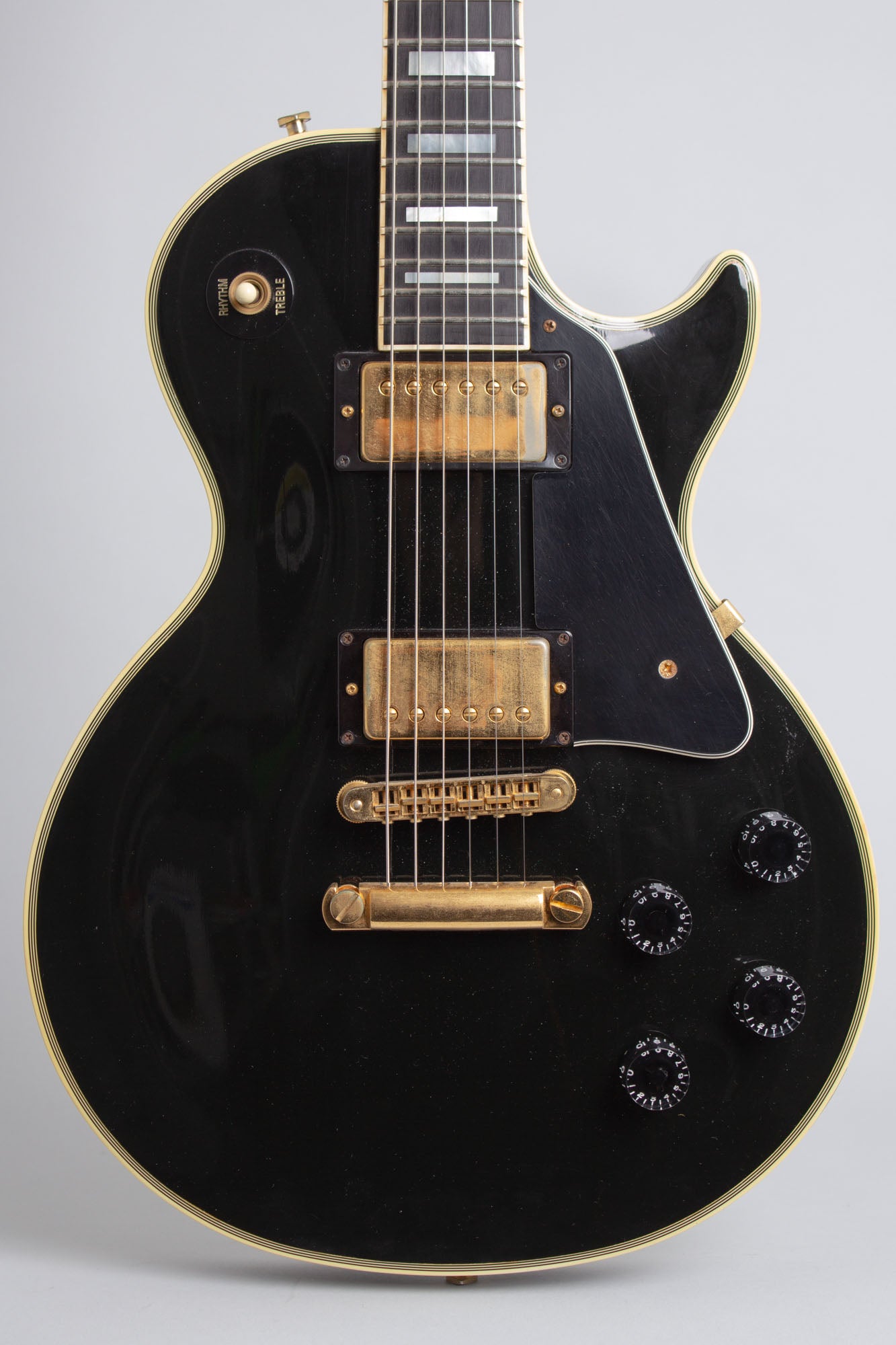 Gibson Les Paul Custom Solid Body Electric Guitar (1984) – RetroFret