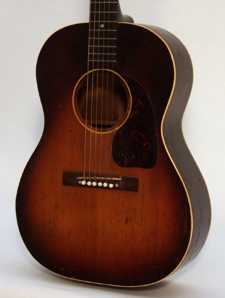 Gibson LG-2 Flat Top Acoustic Guitar (1948)