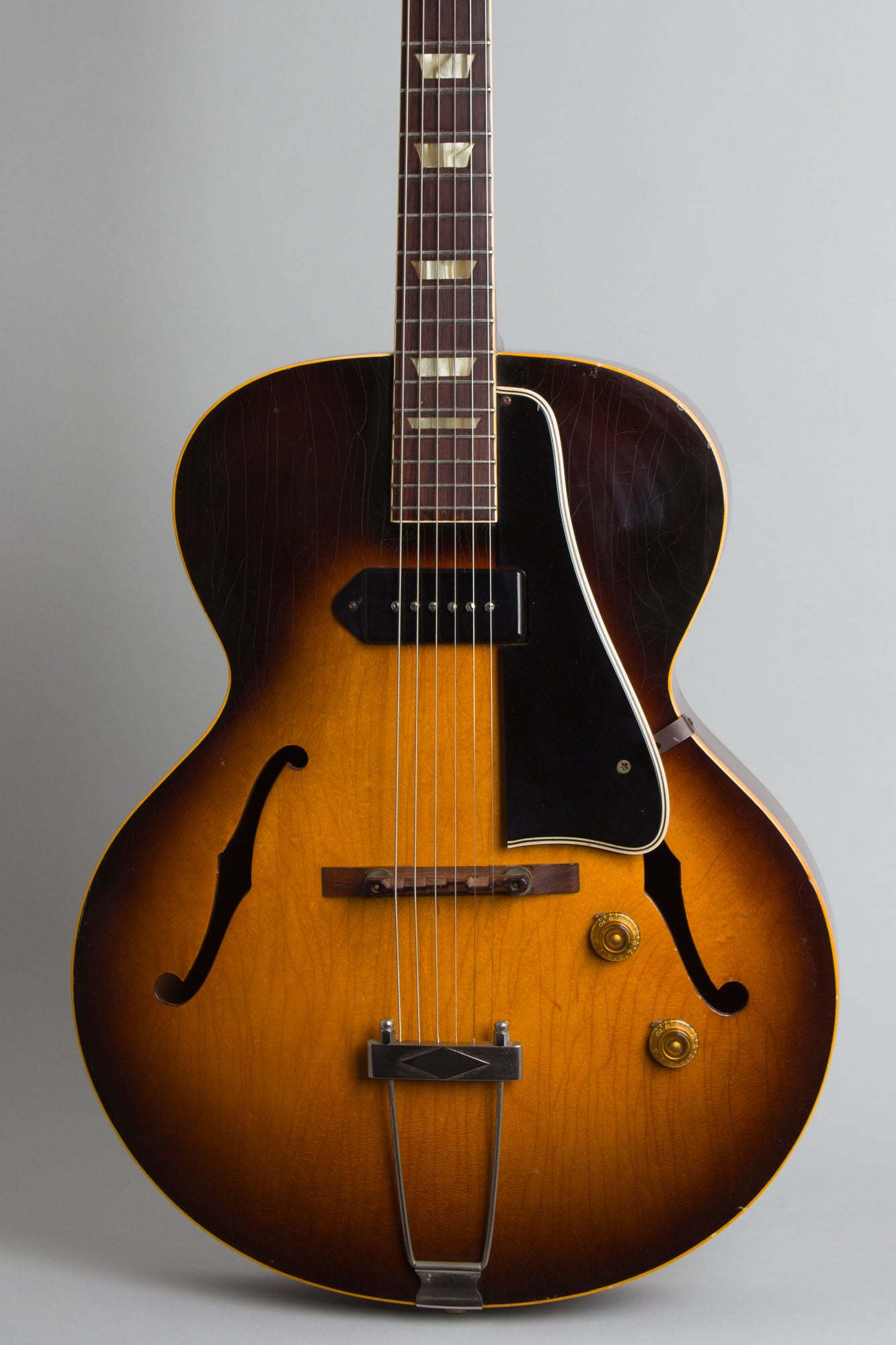 Gibson ES-135 Arch Top Hollow Body Electric Guitar (1956)