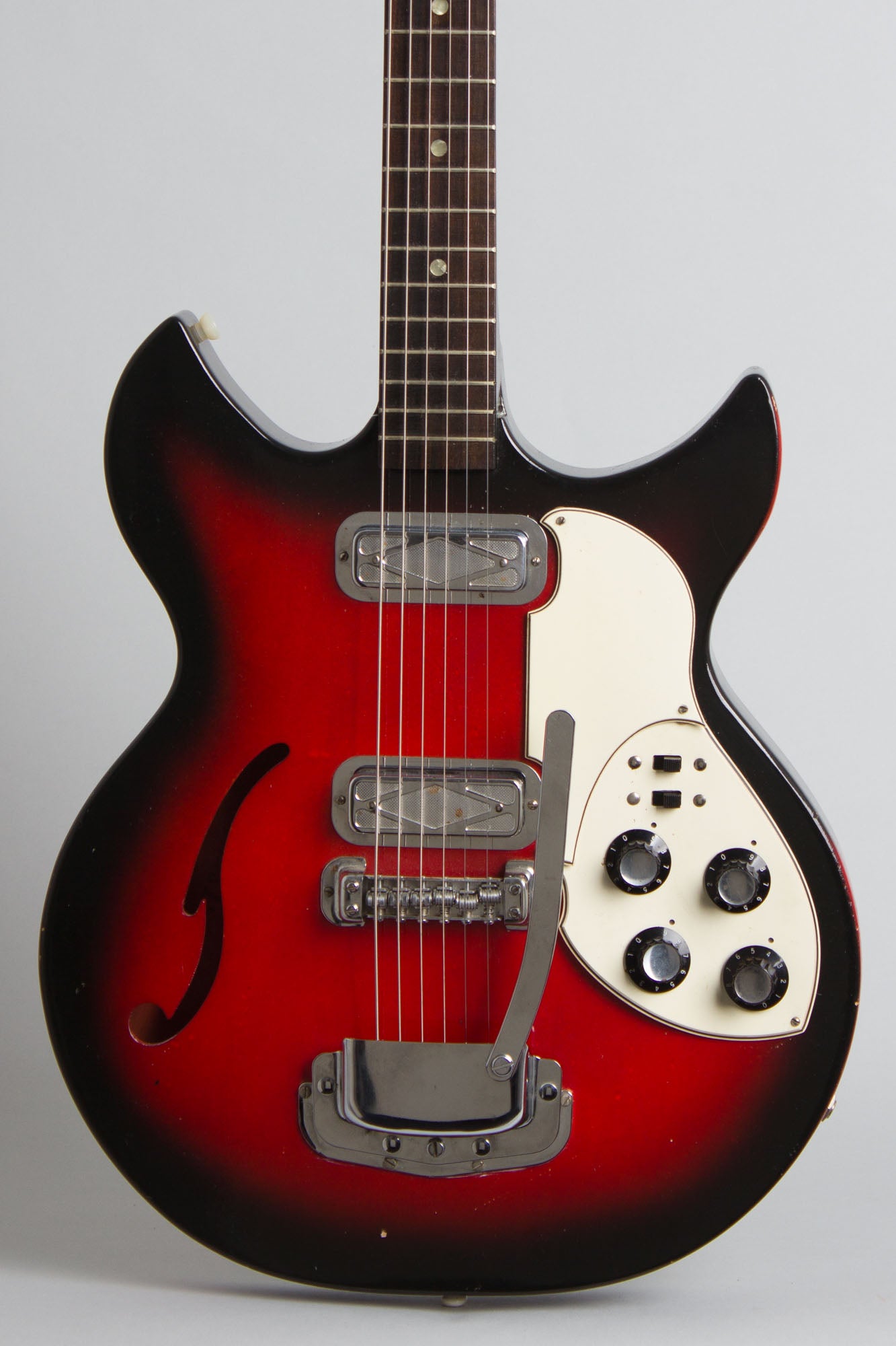 Harmony Silvertone Model 1453 Thinline Hollow Body Electric Guitar (1968)