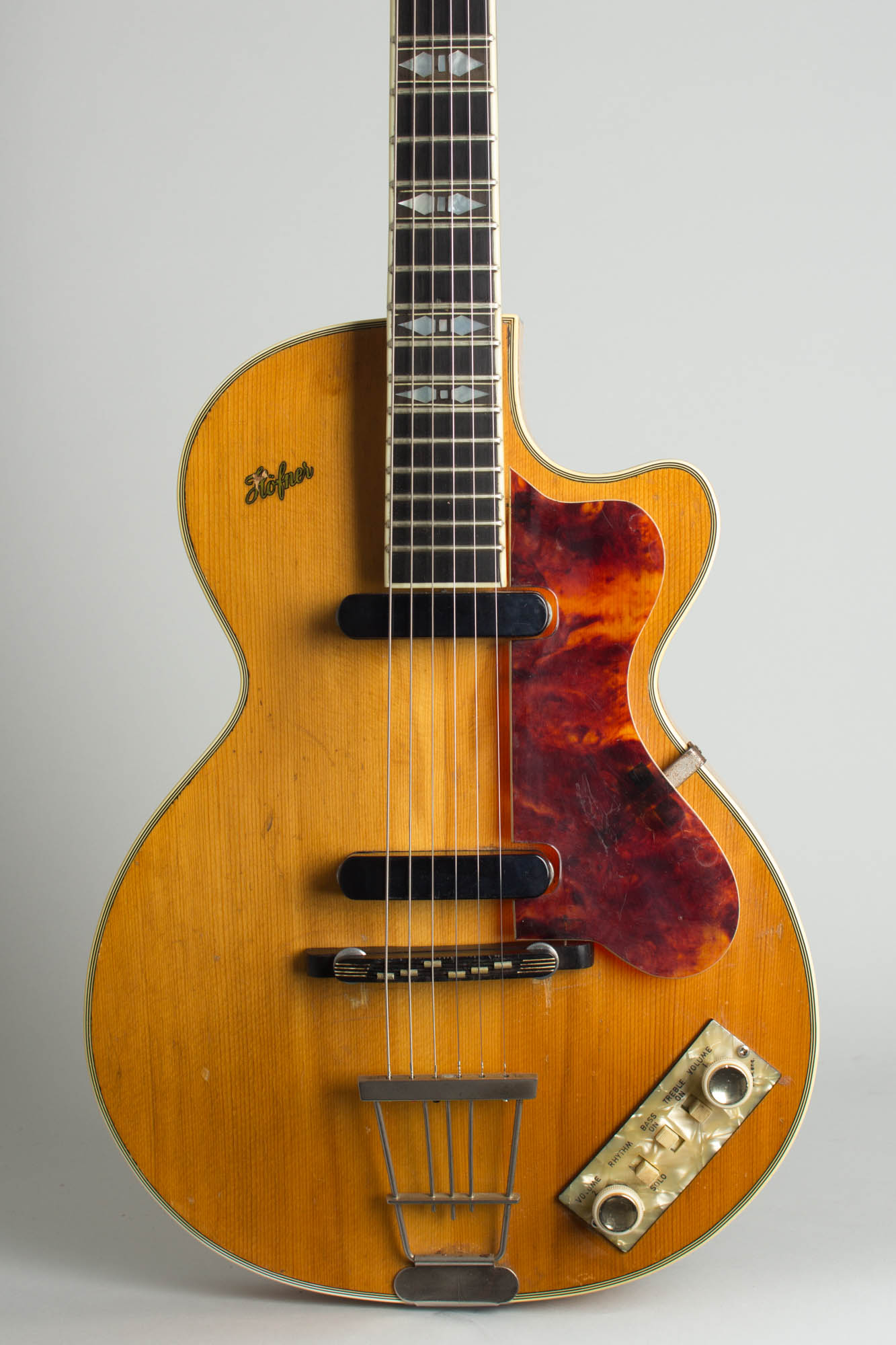 Hofner Club 60 Arch Top Hollow Body Electric Guitar (1959)