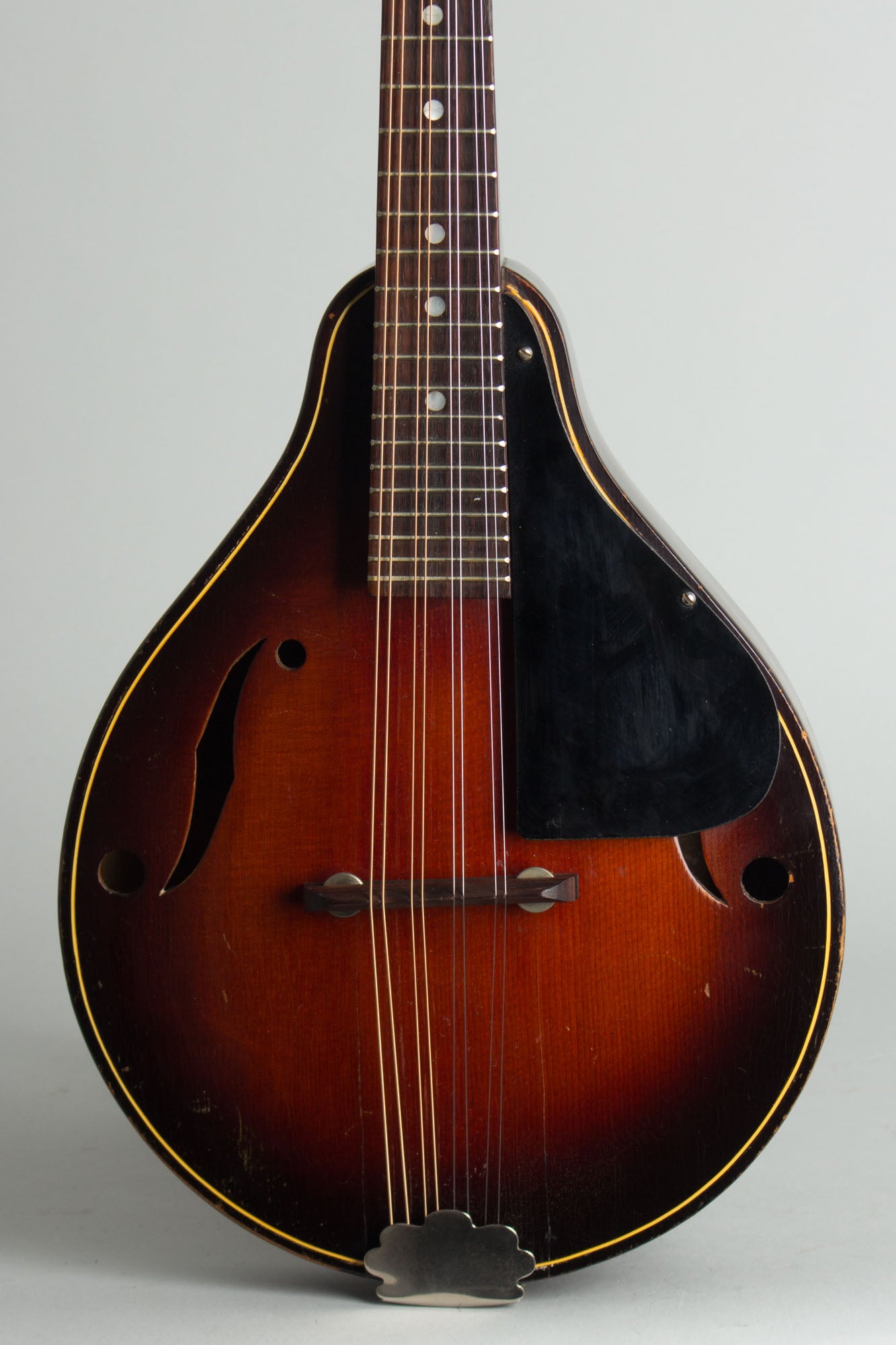 Stradolin Arch Top Mandolin (1938)