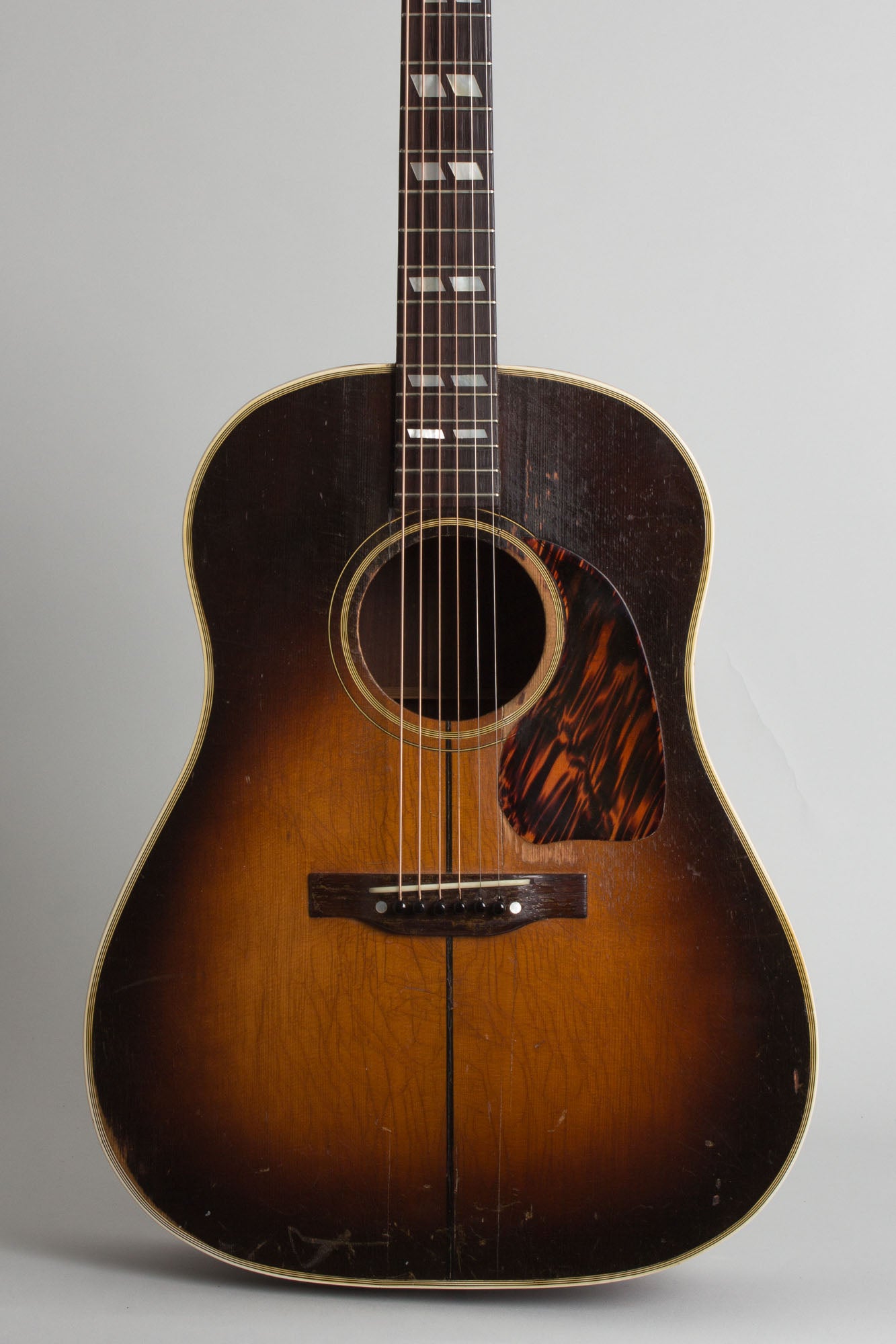 Gibson SJ Southern Jumbo Flat Top Acoustic Guitar (1943)