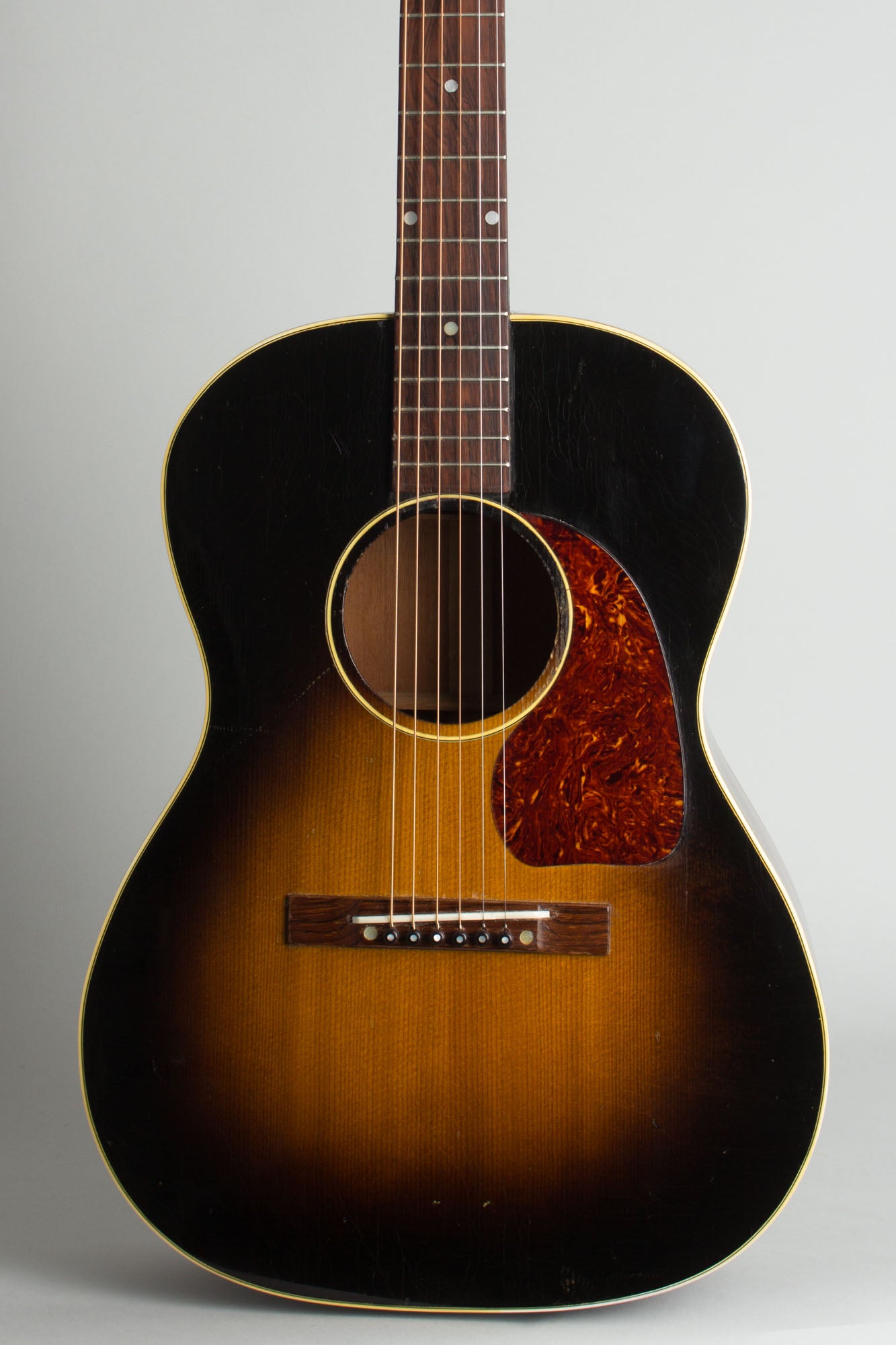 Gibson LG-2 Flat Top Acoustic Guitar (1952)