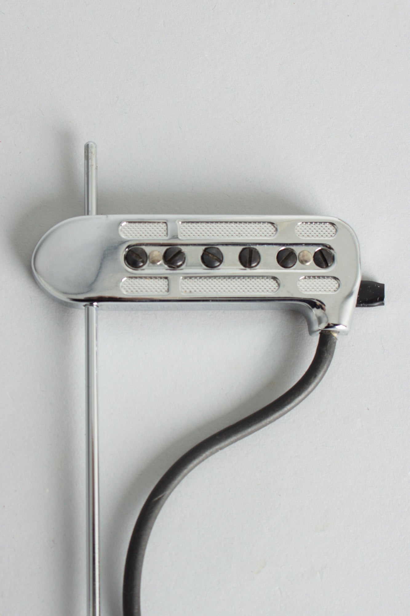 DeArmond Rhythm Chief Model 1100 Archtop Guitar Magnetic Pickup (1969)