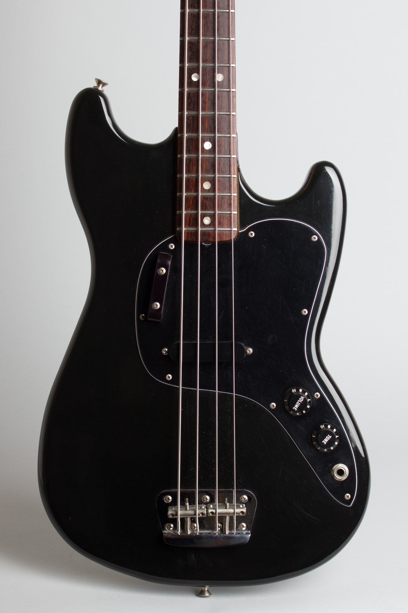 Fender Musicmaster Bass Solid Body Electric Bass Guitar (1979)