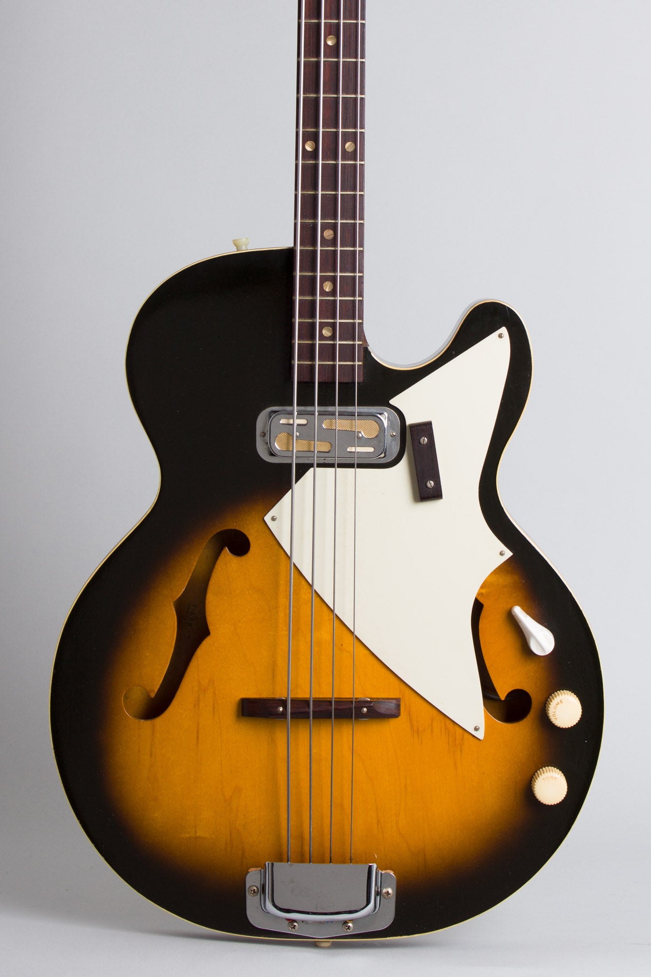 Harmony H-22 Electric Bass Guitar (1967)
