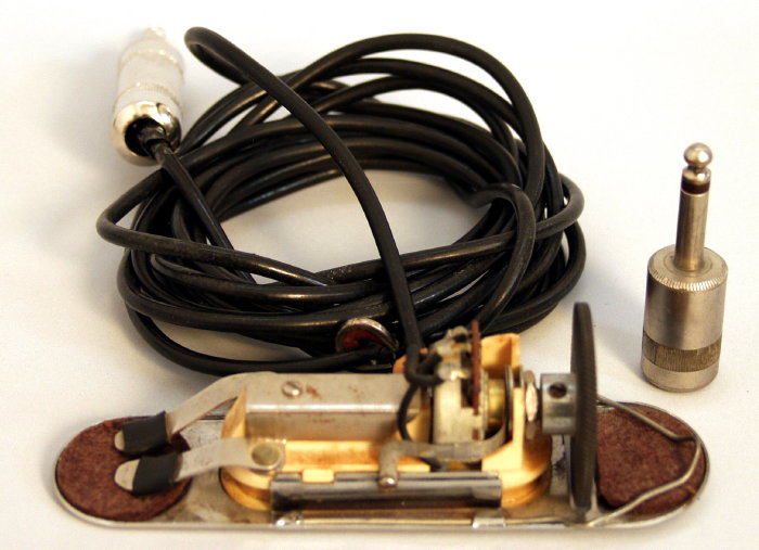 DeArmond RHCB ""Guitar Microphone"" Acoustic Guitar Magnetic Pickup (1950's)
