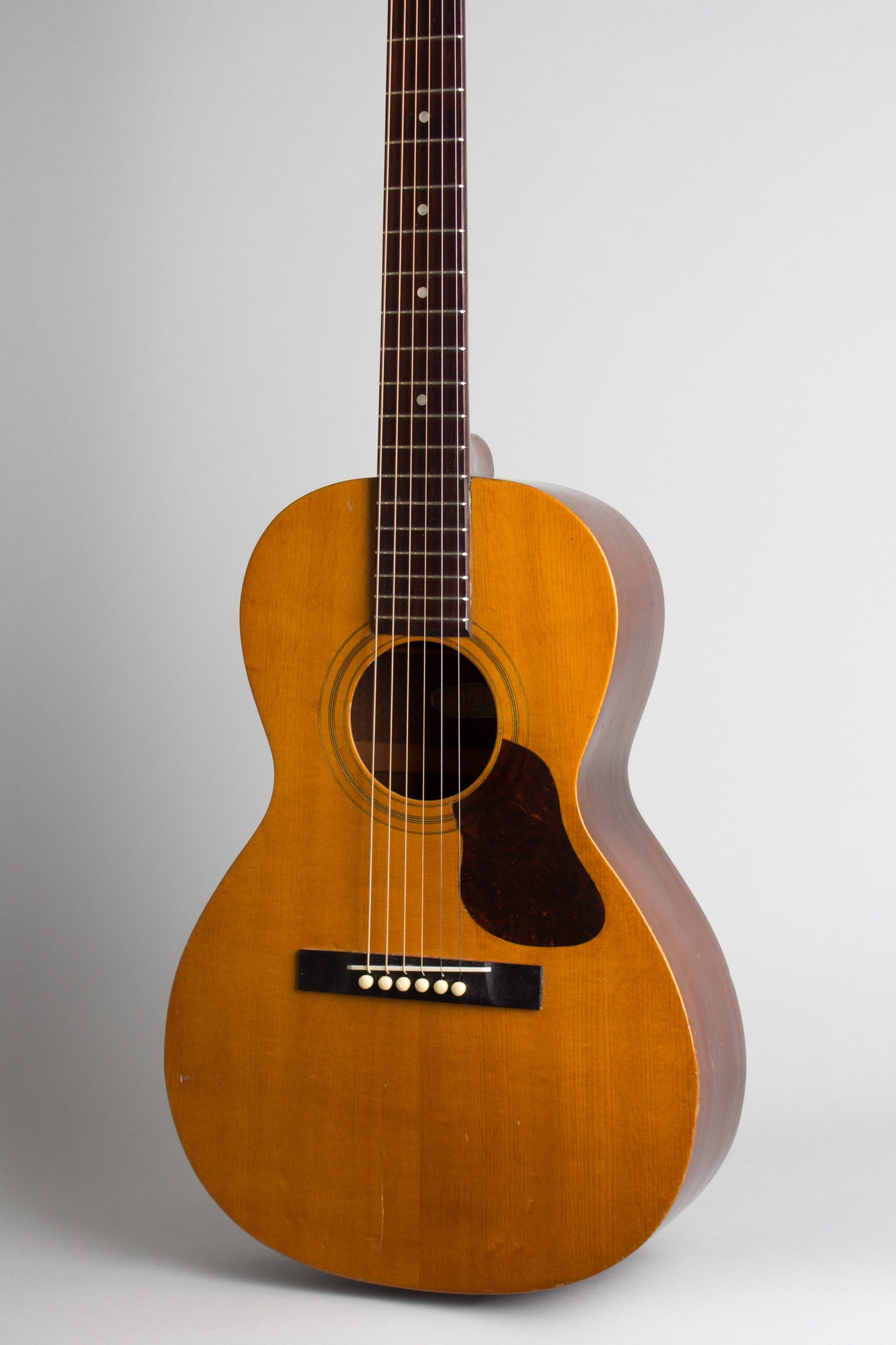 Vega Model 04 Flat Top Acoustic Guitar (1938)