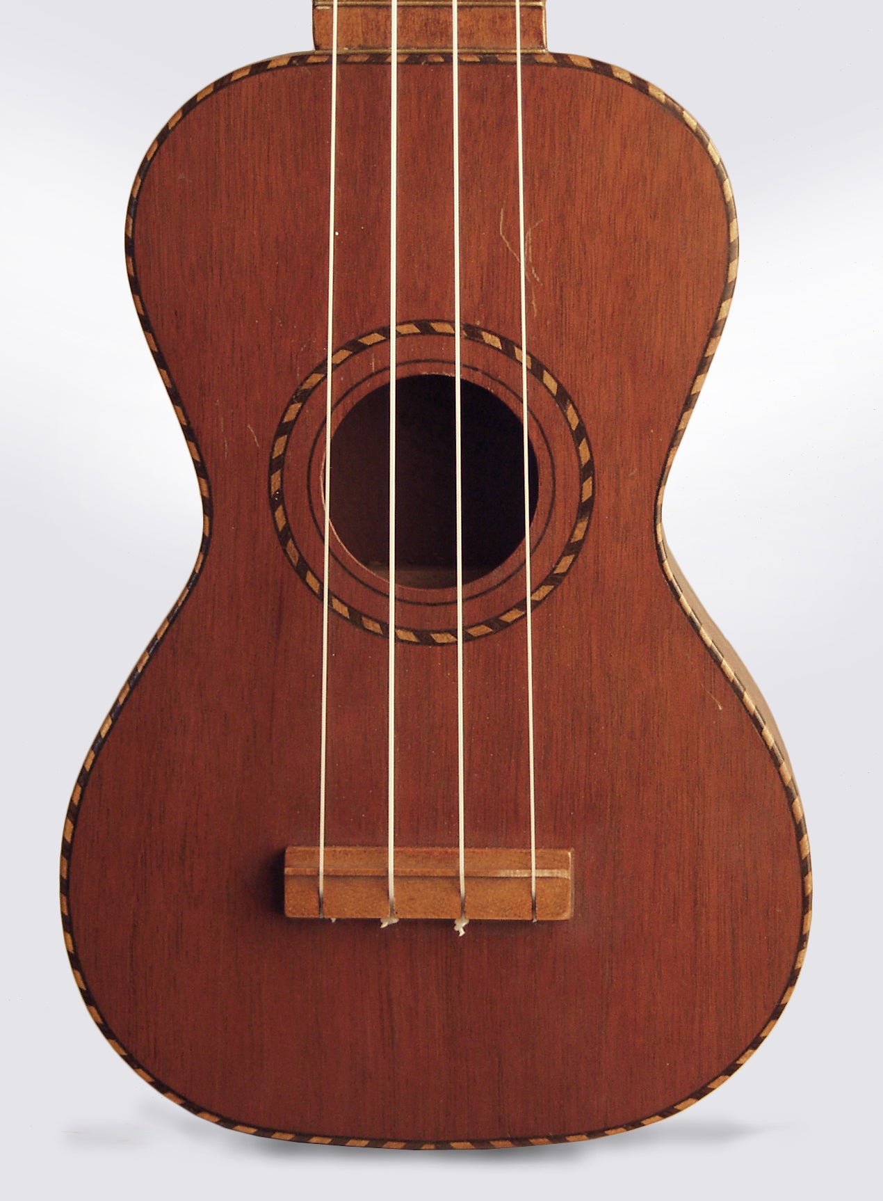 Slingerland TB Co. Hawaiian Style Soprano Ukulele (1918)