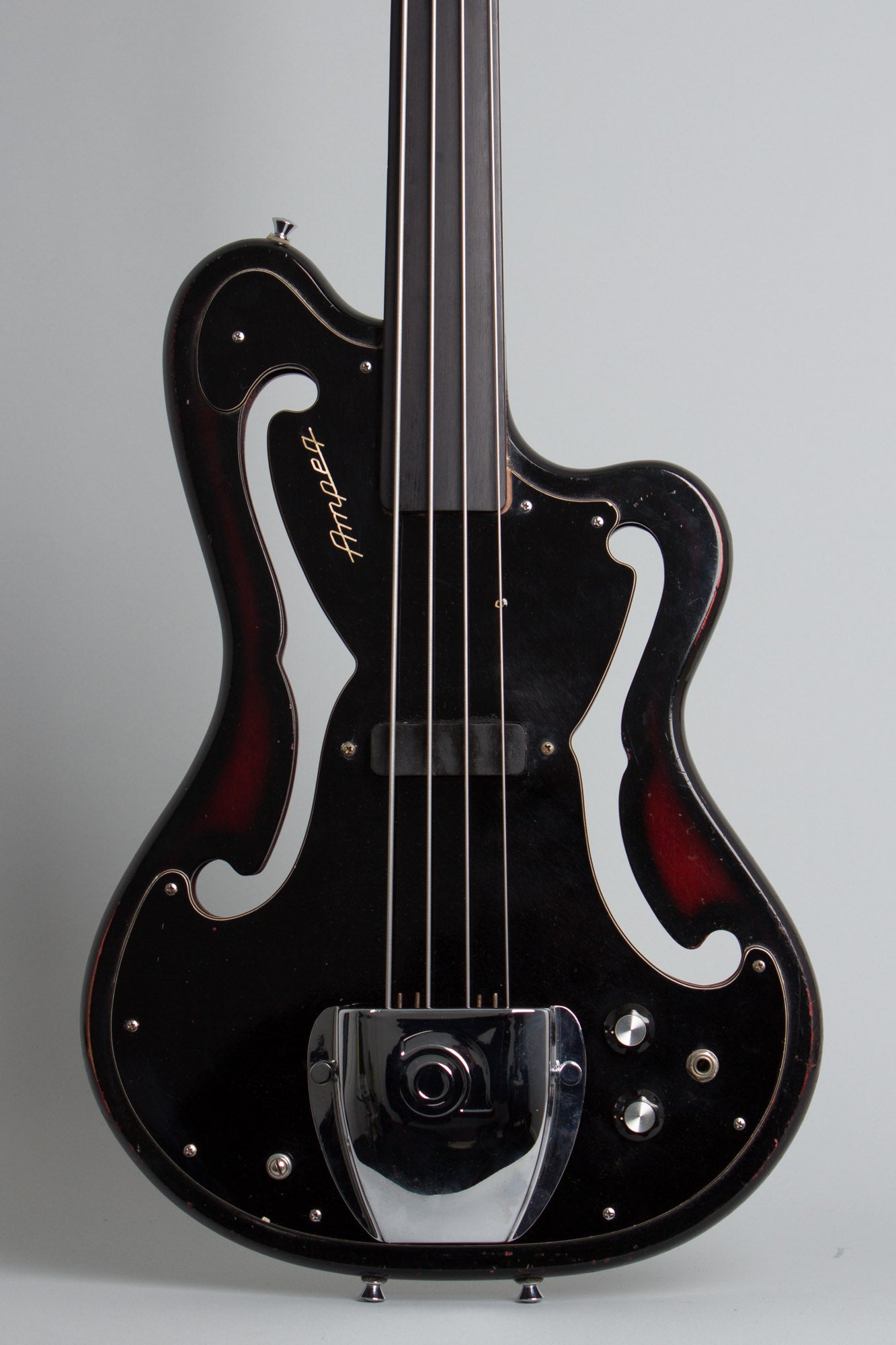 Ampeg AMUB-1, Previously Owned by Steve Knight of Mountain Electric Bass Guitar (1968)