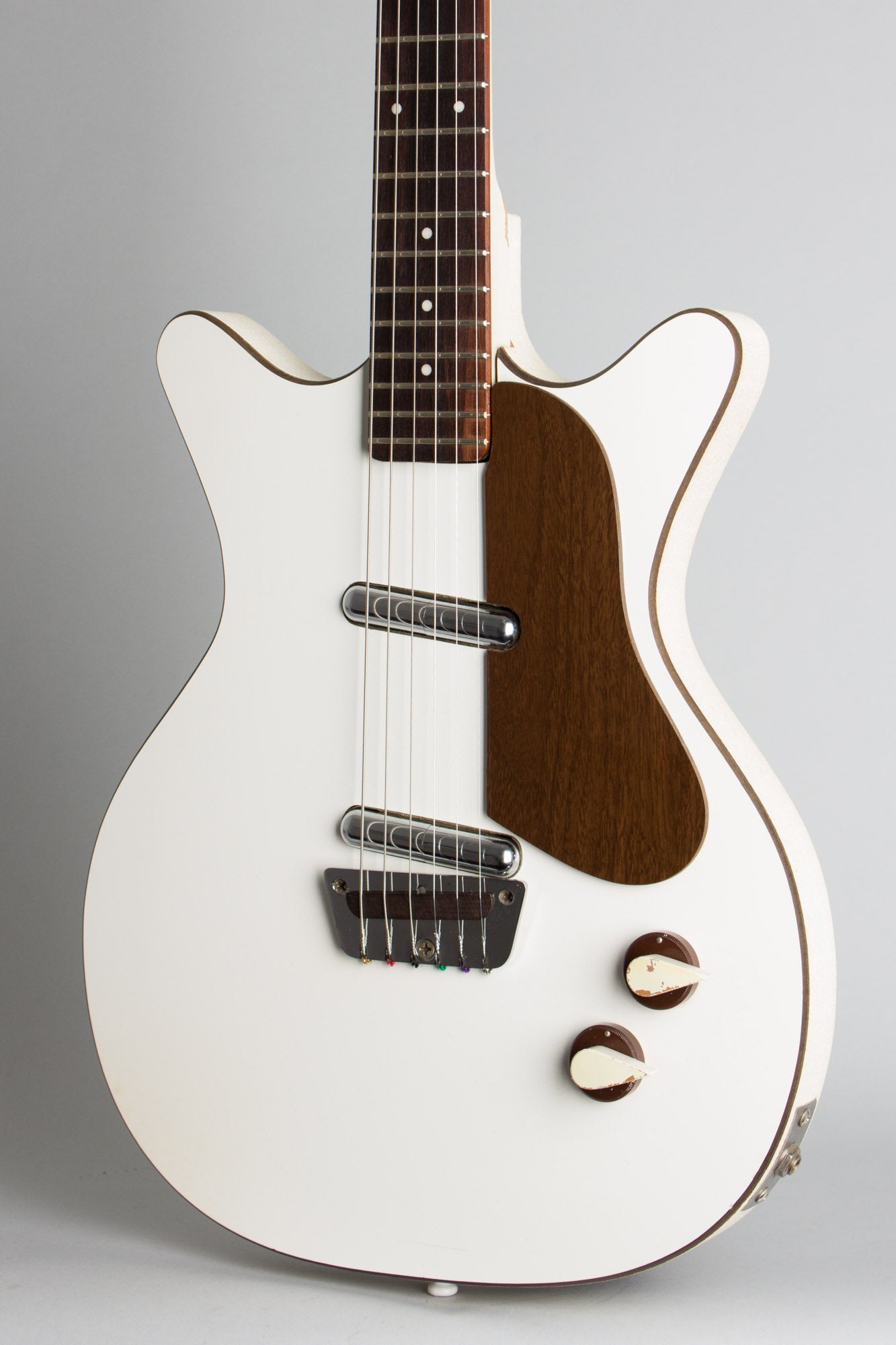 Danelectro Model 6026 Deluxe Semi-Hollow Body Electric Guitar (1960)