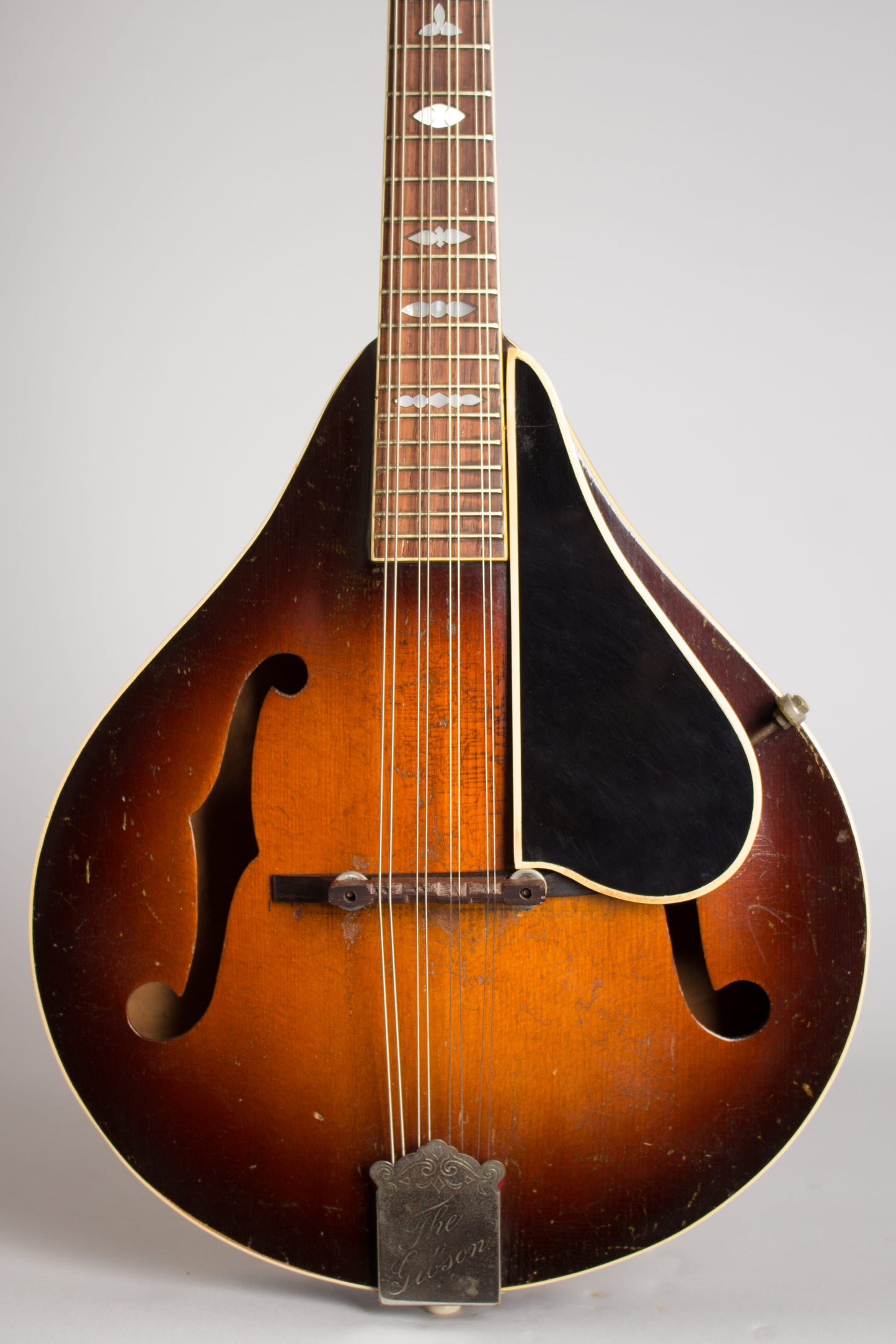Gibson A-50 Carved Top Mandolin (1938)