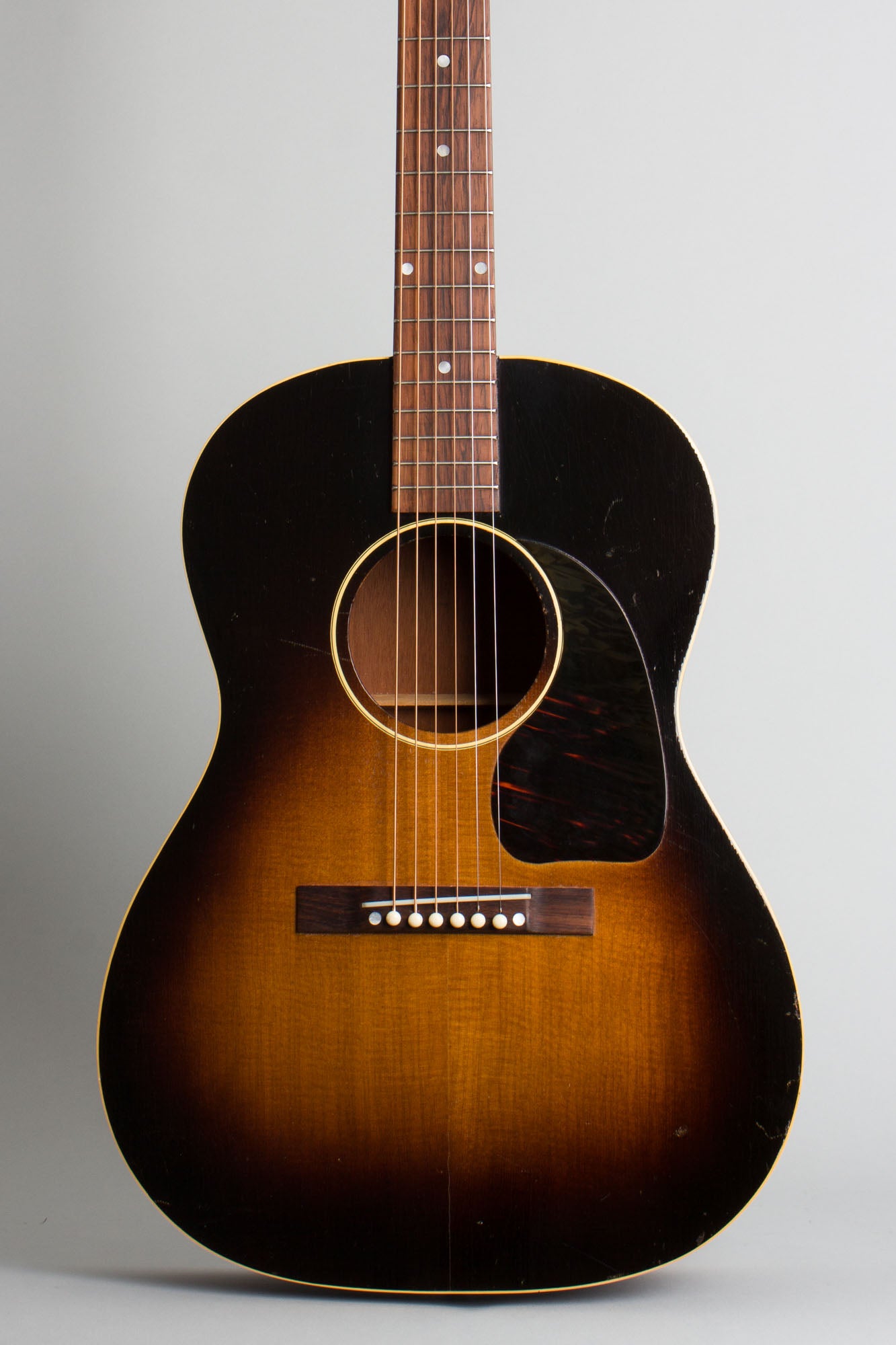 Gibson LG-1 Flat Top Acoustic Guitar (1951)