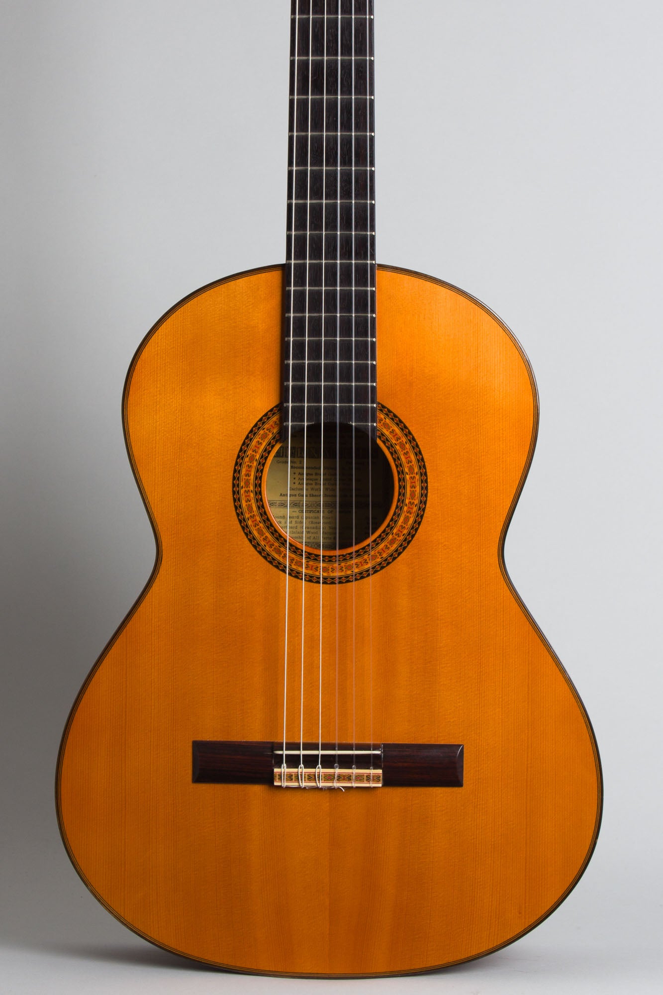Hernandis Grade #2 Classical Guitar (1973)