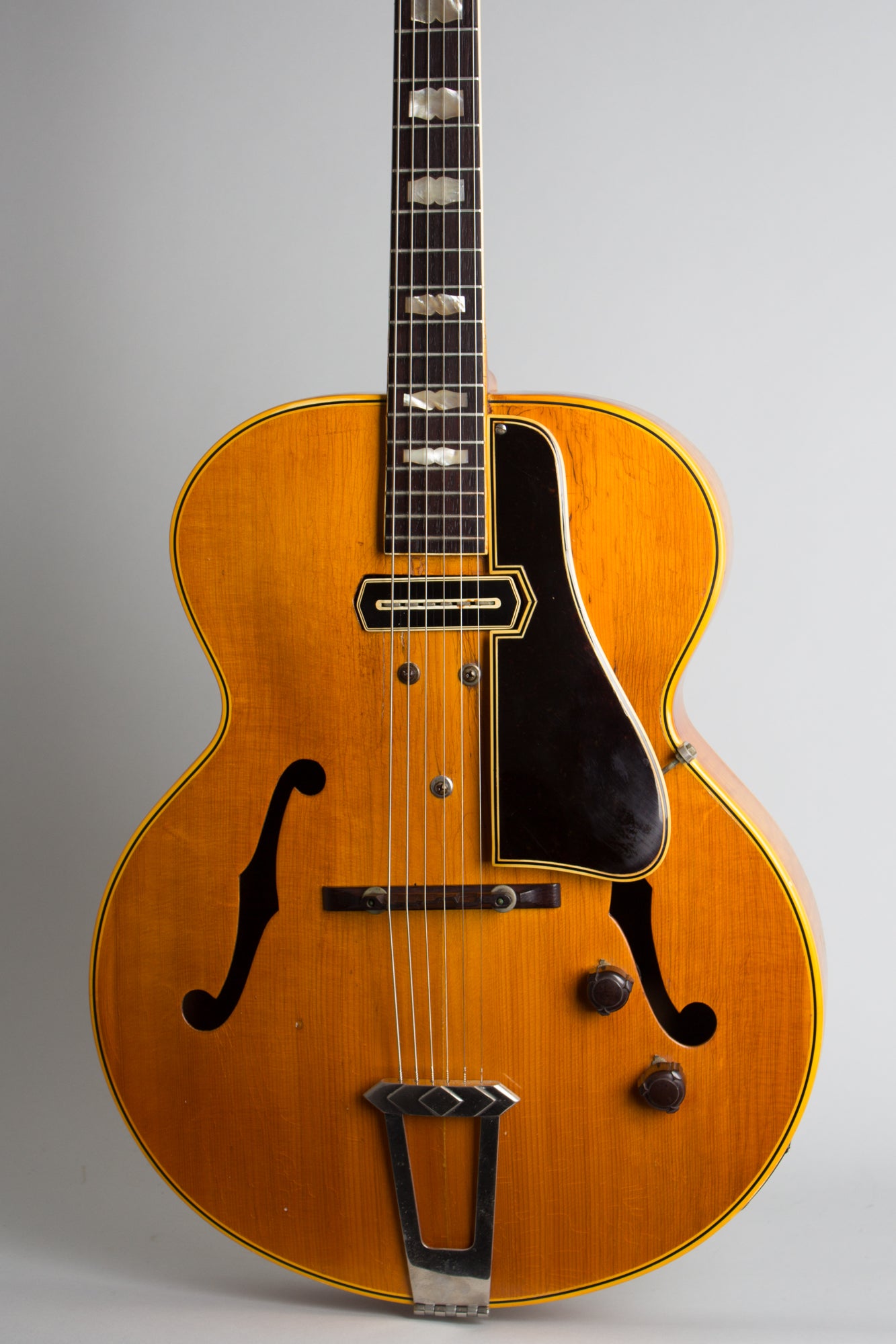 Gibson ES-250 Arch Top Hollow Body Electric Guitar (1940)