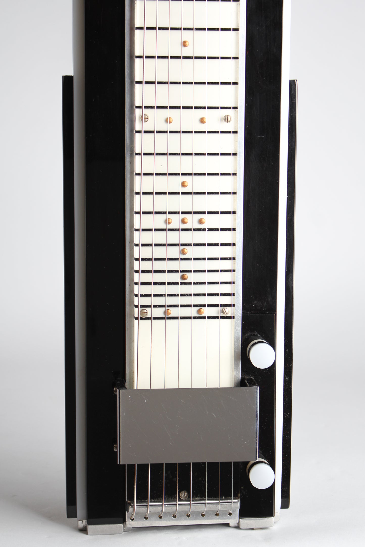 Magnatone Jeweltone S-8 Lap Steel Electric Guitar (1949-50)