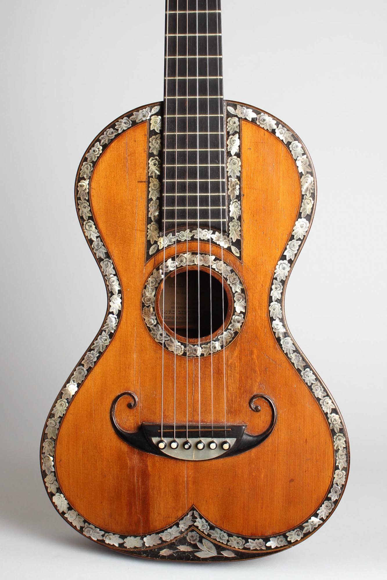 Alday & Co., Dublin Decorative Romantic Guitar (1850)