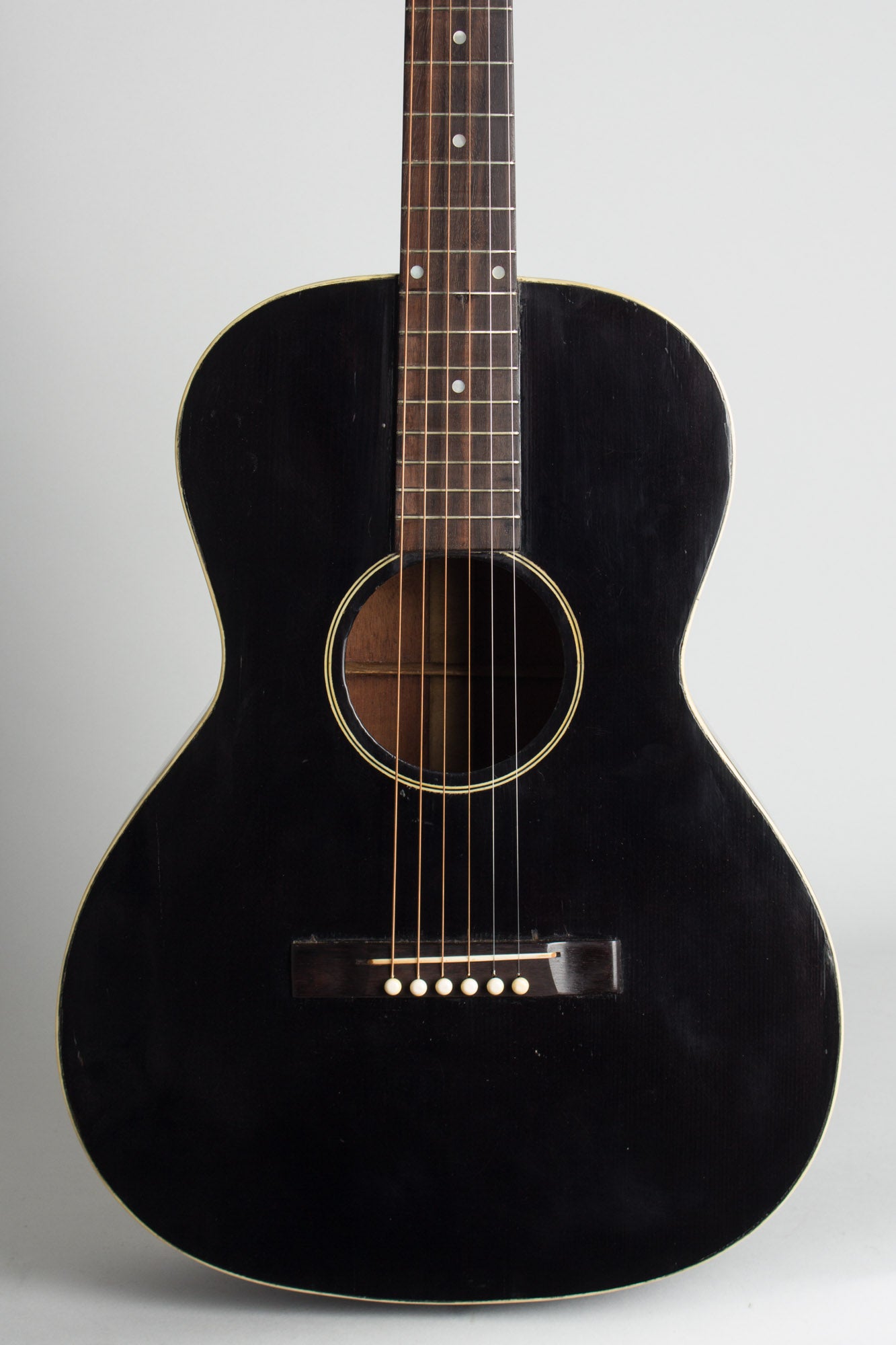 Gibson L-00 Flat Top Acoustic Guitar (1931)