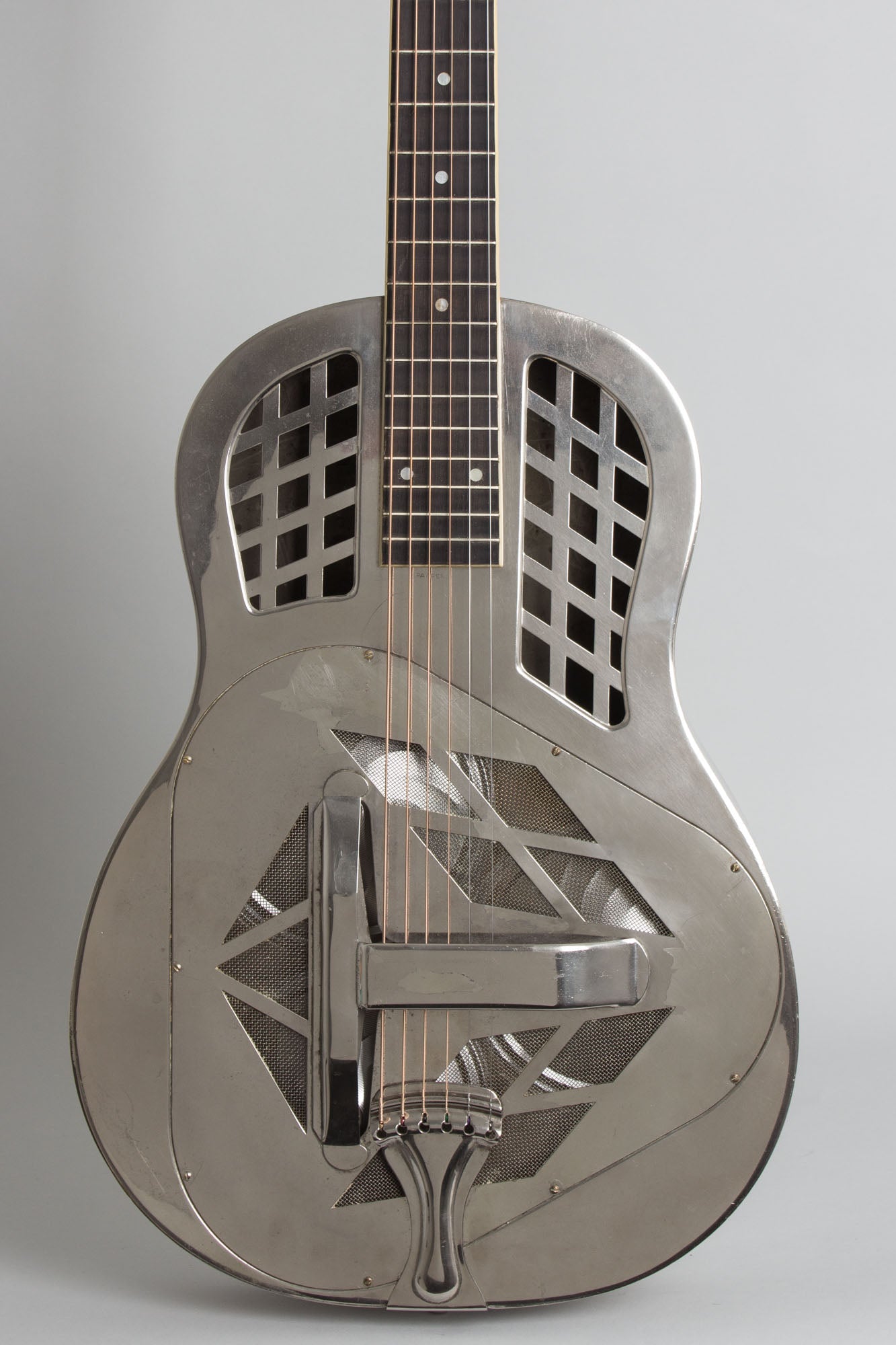 National Style 1 Tricone Roundneck Resophonic Guitar (1928)