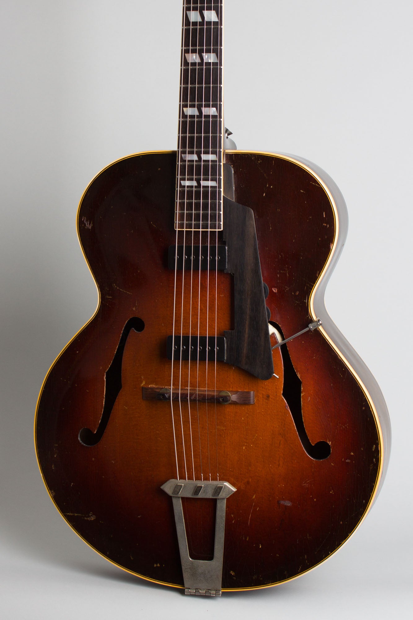 Gibson L-7 Dual Floating Pickup Arch Top Acoustic Guitar (1947)