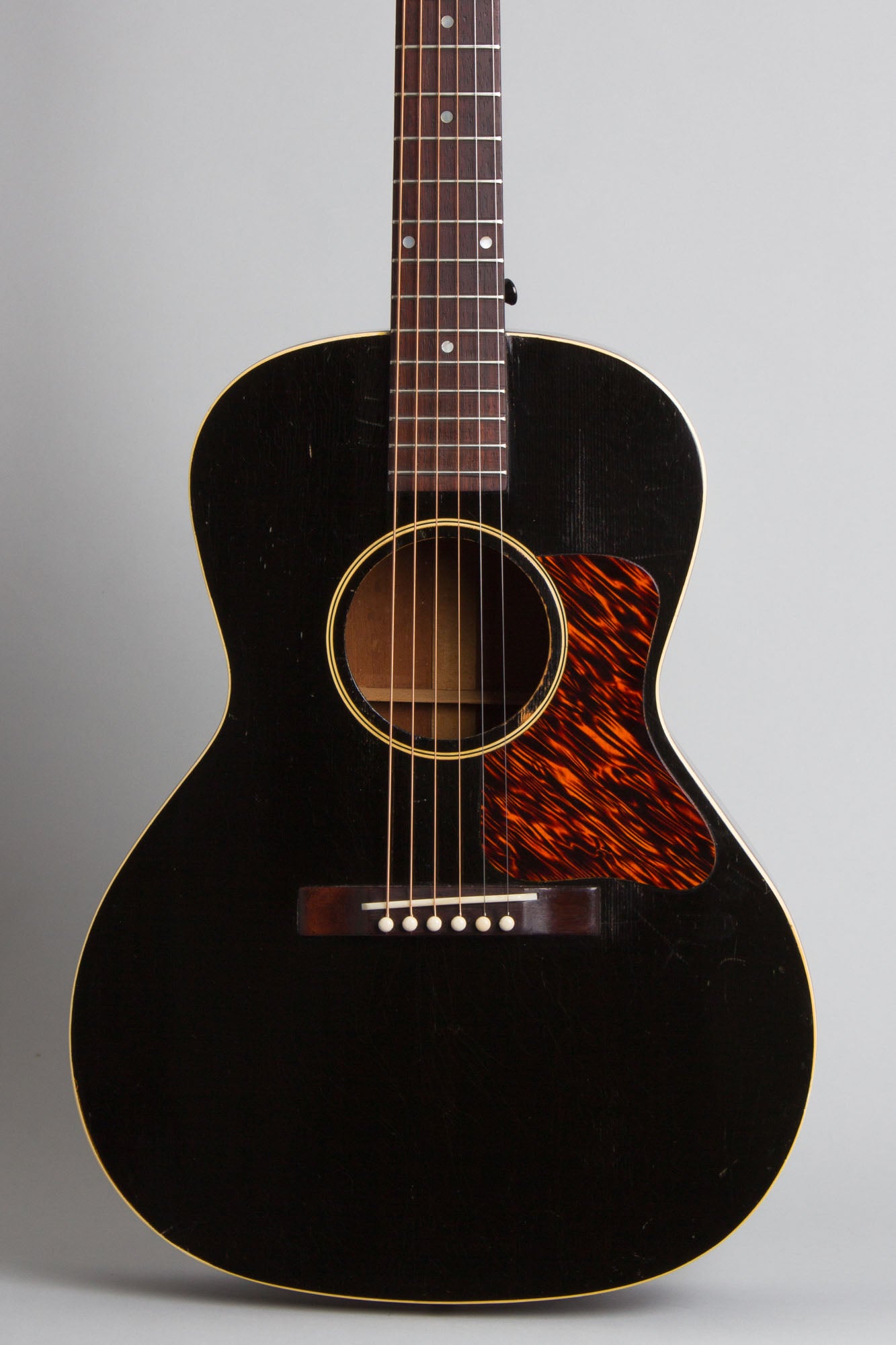 Gibson L-00 Flat Top Acoustic Guitar (1936)