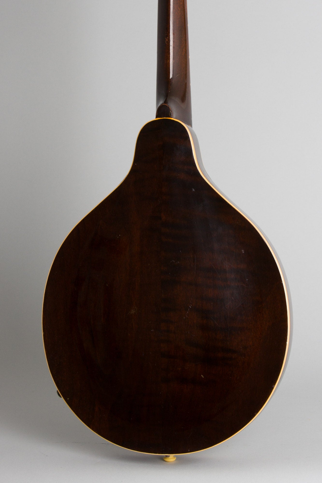 Gibson EM-150 Hollow Body Electric Mandolin (1939)