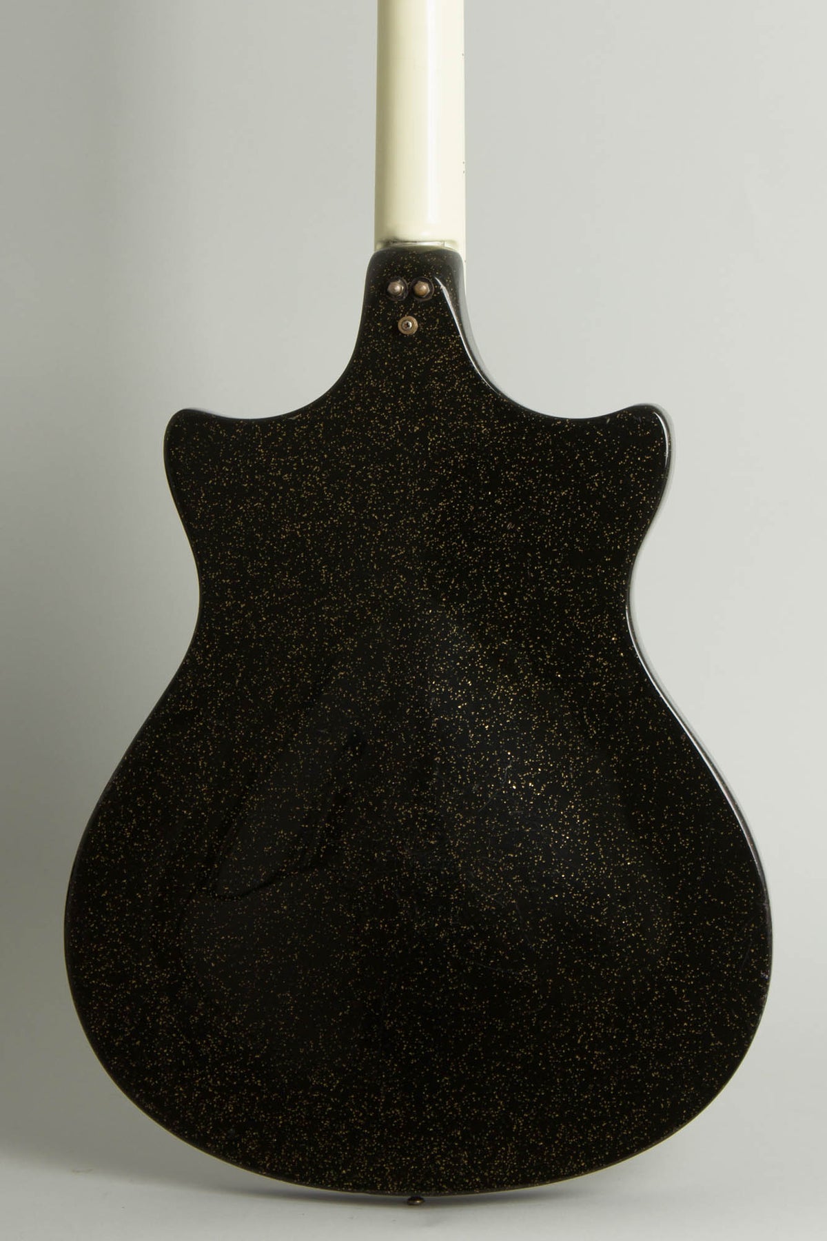Wandre Roby Basso 63 Semi-Hollow Body Electric Bass Guitar (1963)