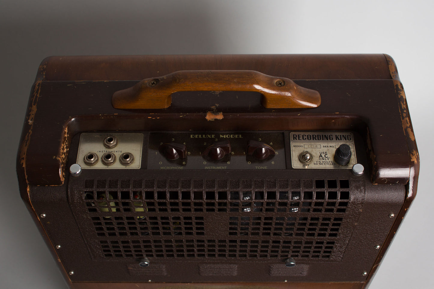 National-Dobro Recording King Model 1016 Tube Amplifier (1942)