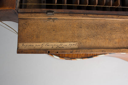 unknown Guitar Shaped 6 String Hurdy-gurdy (late 18th Century)