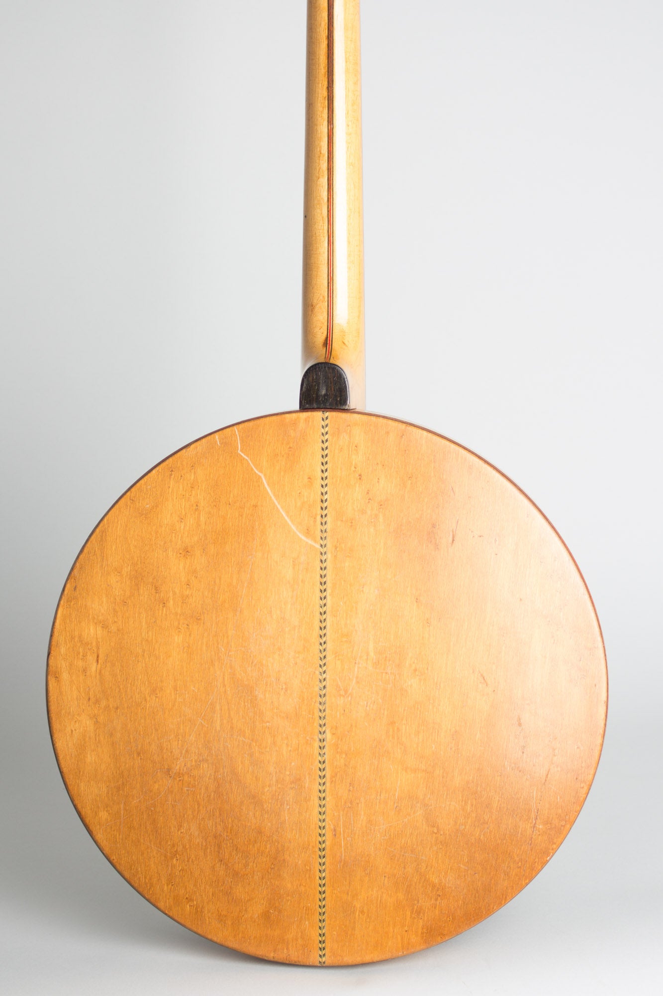Iucci Mellotone Grand Tenor Banjo (1925)